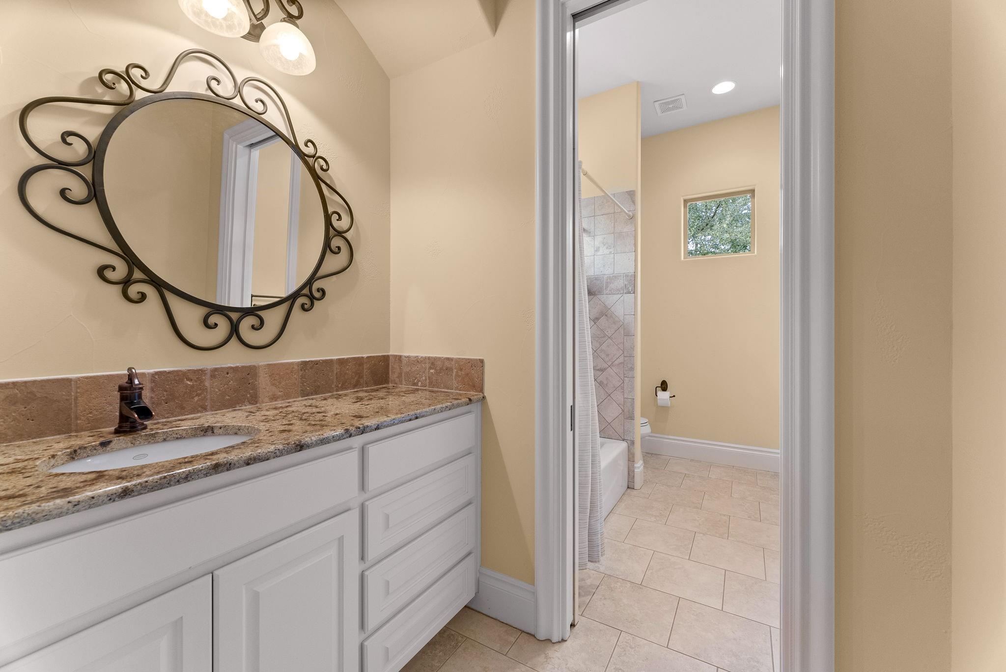 7428 Oak Shores Dr Property Photo 22