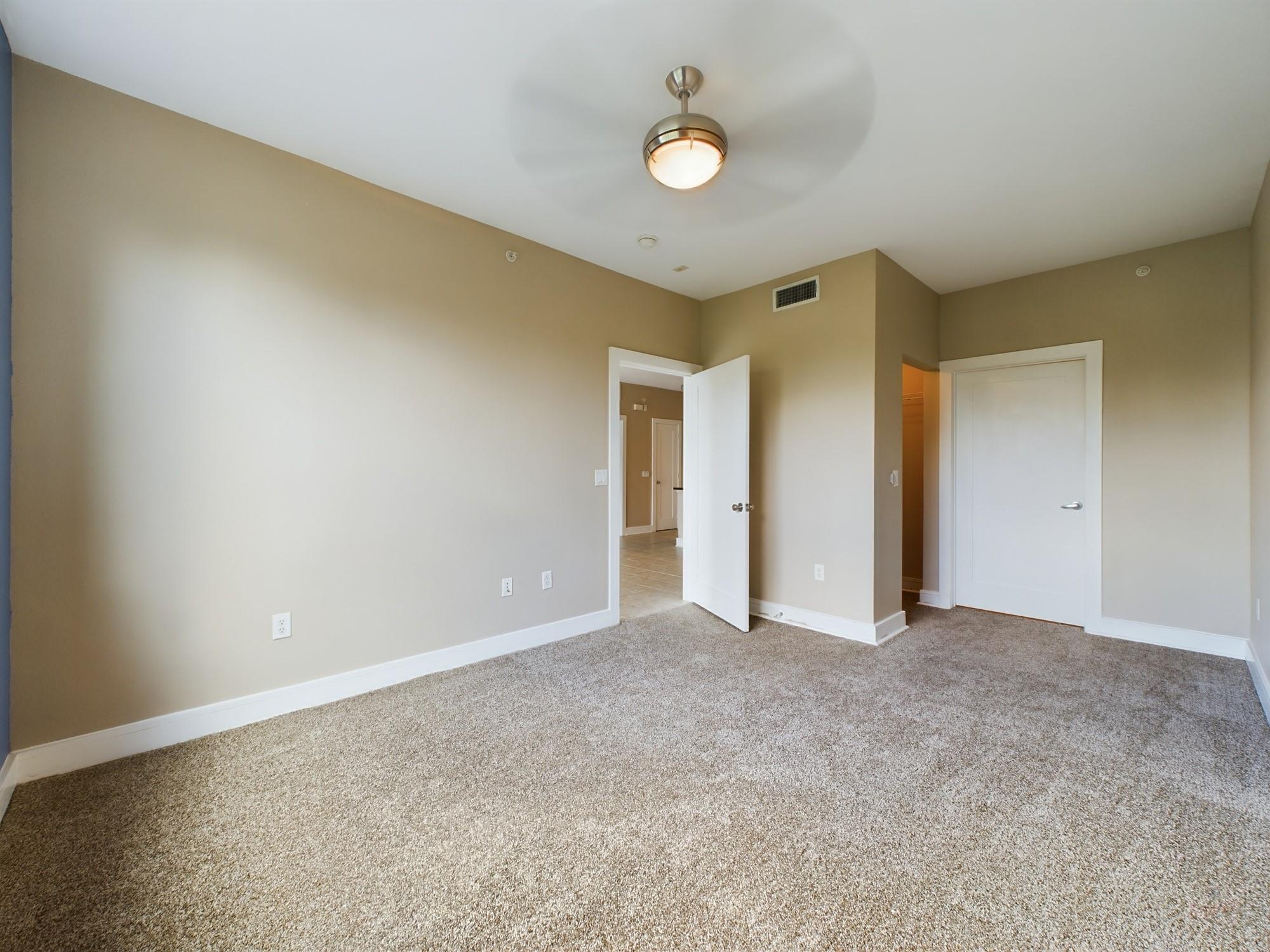 3016 Guadalupe St #217 Property Photo 12