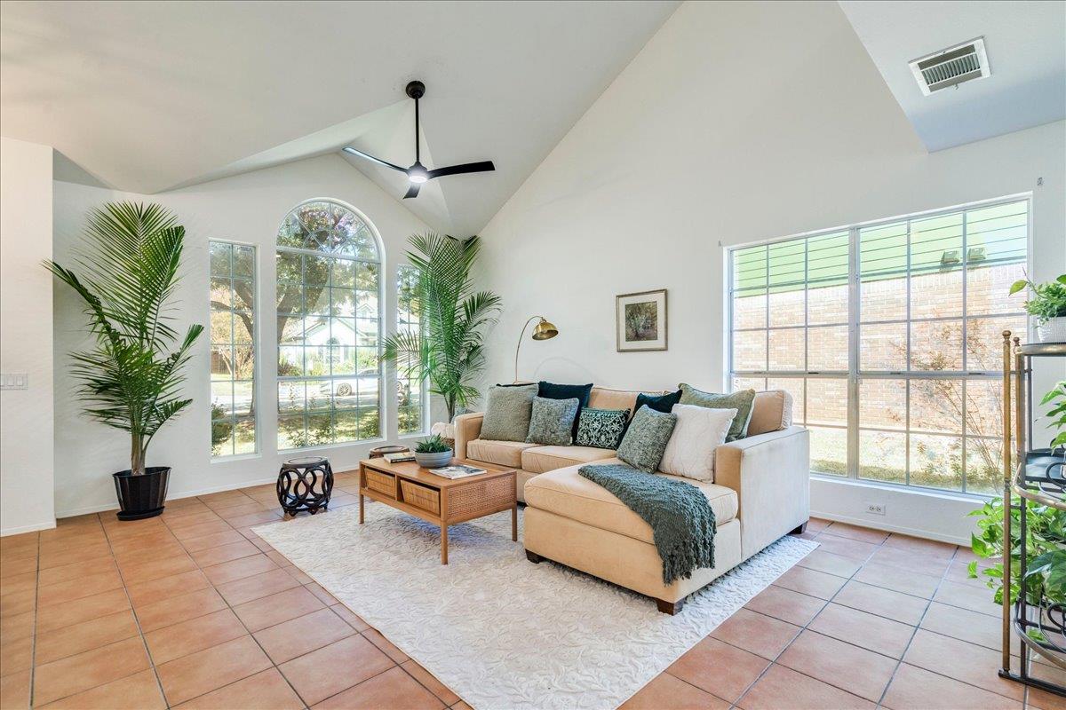 4013 Tecate Trl Property Photo 4