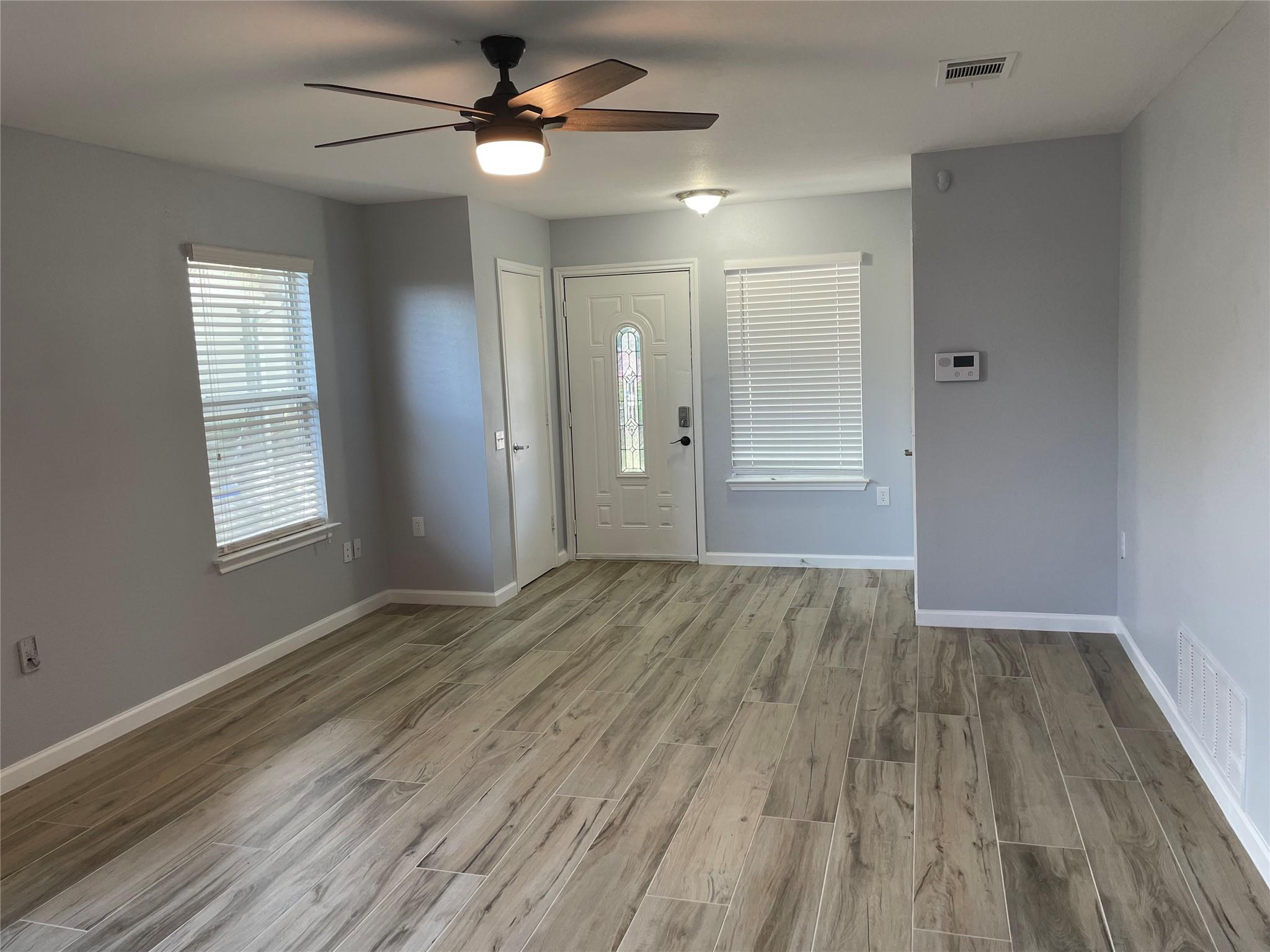 3401 Sand Dunes Ave Property Photo 2