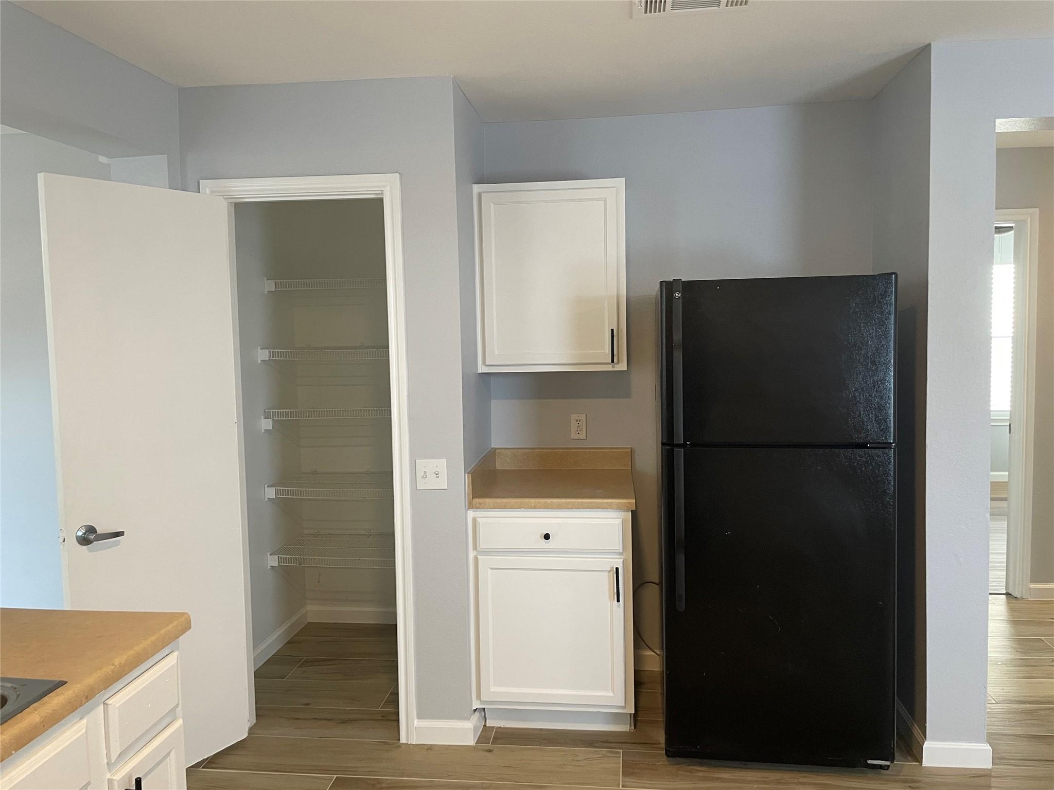 3401 Sand Dunes Ave Property Photo 5