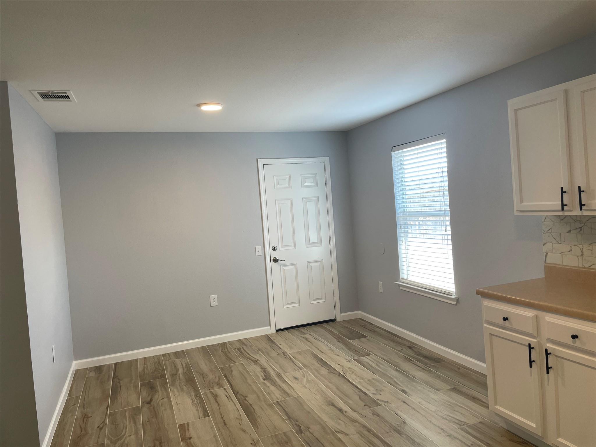 3401 Sand Dunes Ave Property Photo 6