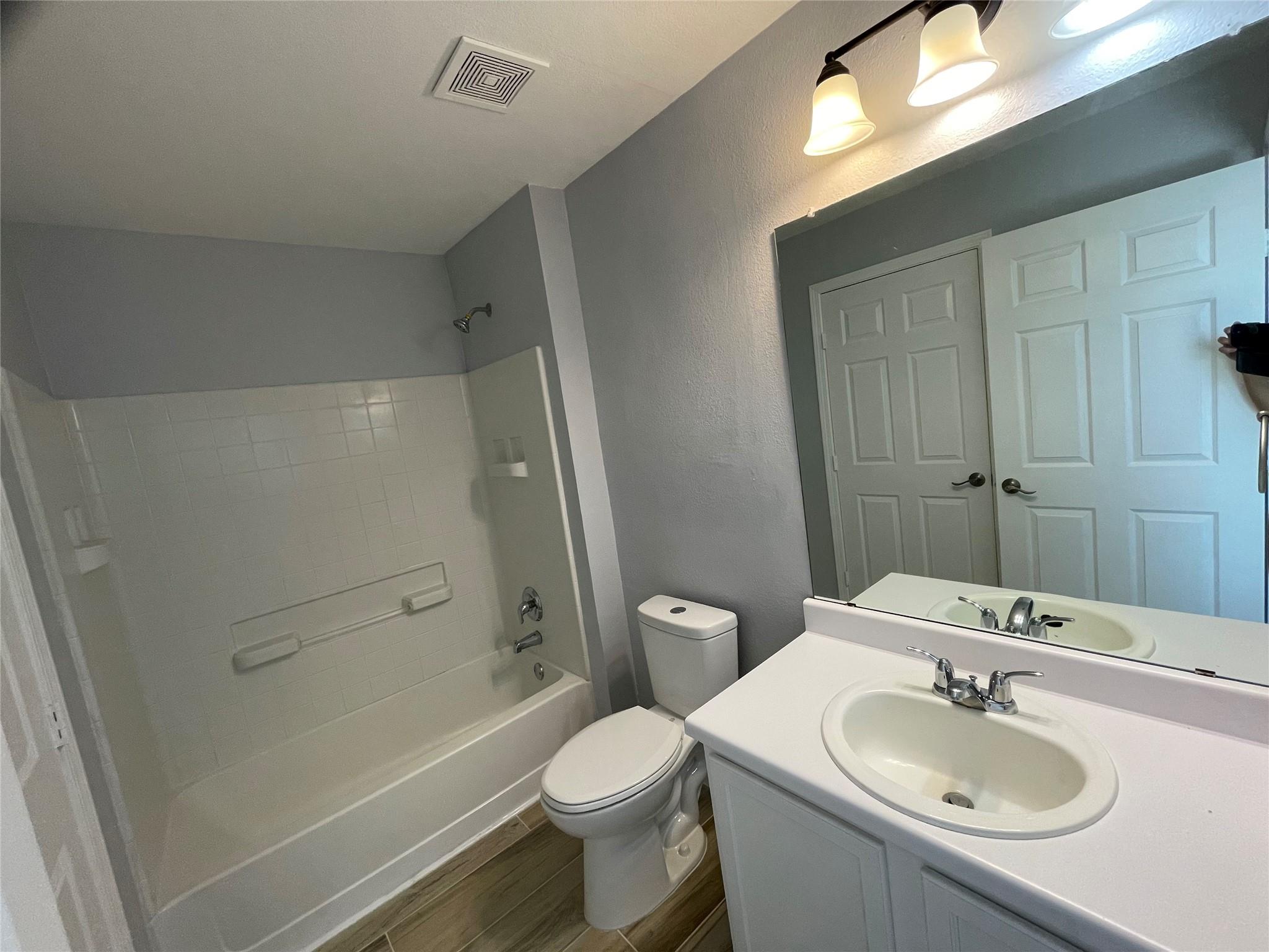 3401 Sand Dunes Ave Property Photo 11