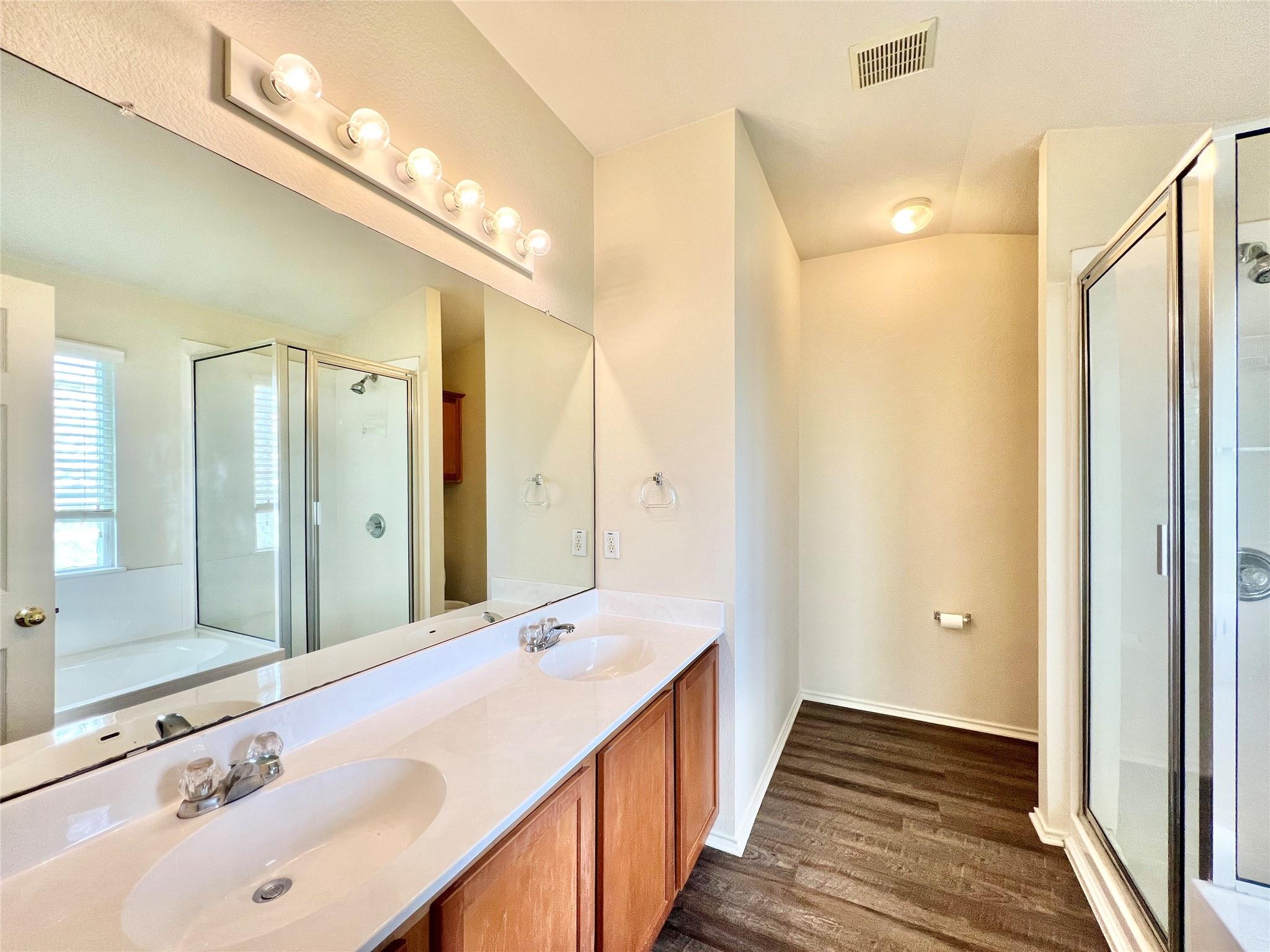 2221 Pearson Way Property Photo 12