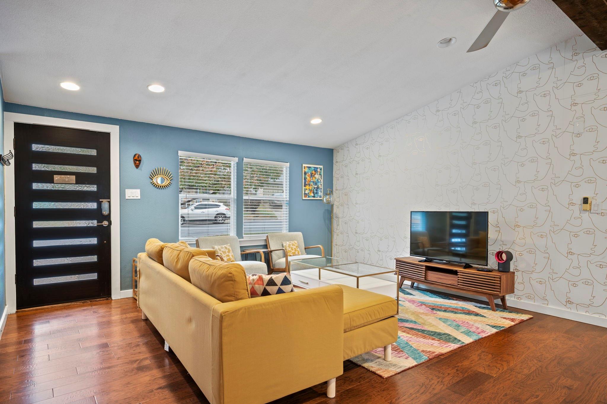 1018 Walter St Property Photo 4