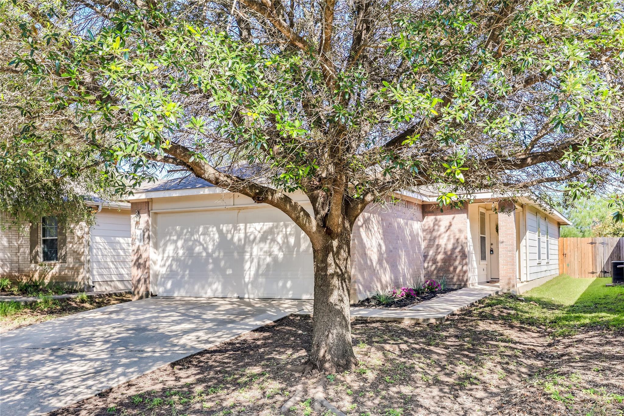 11321 Autumn Ash Dr Property Photo 3