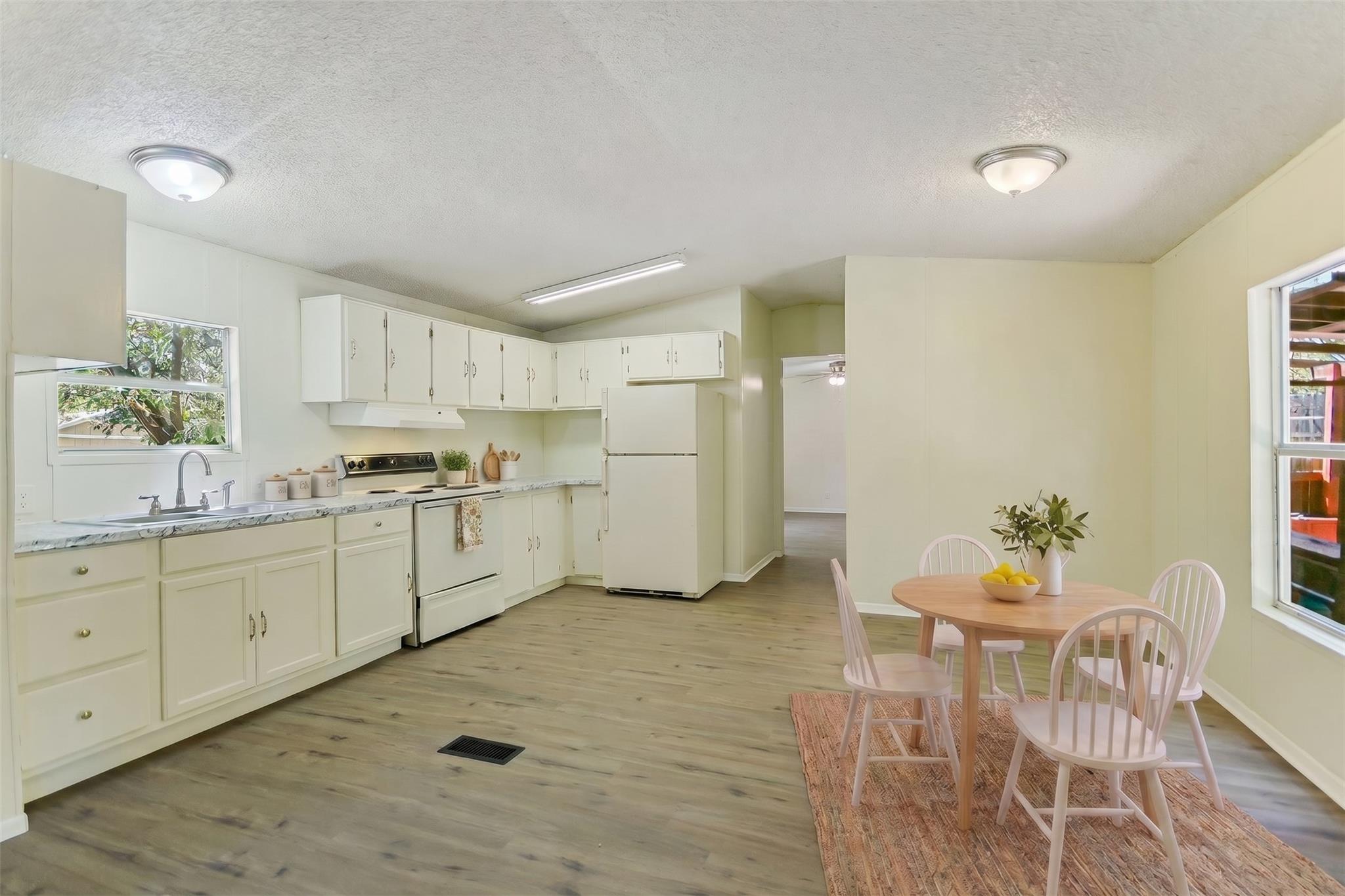 12965 River Rd Property Photo 13