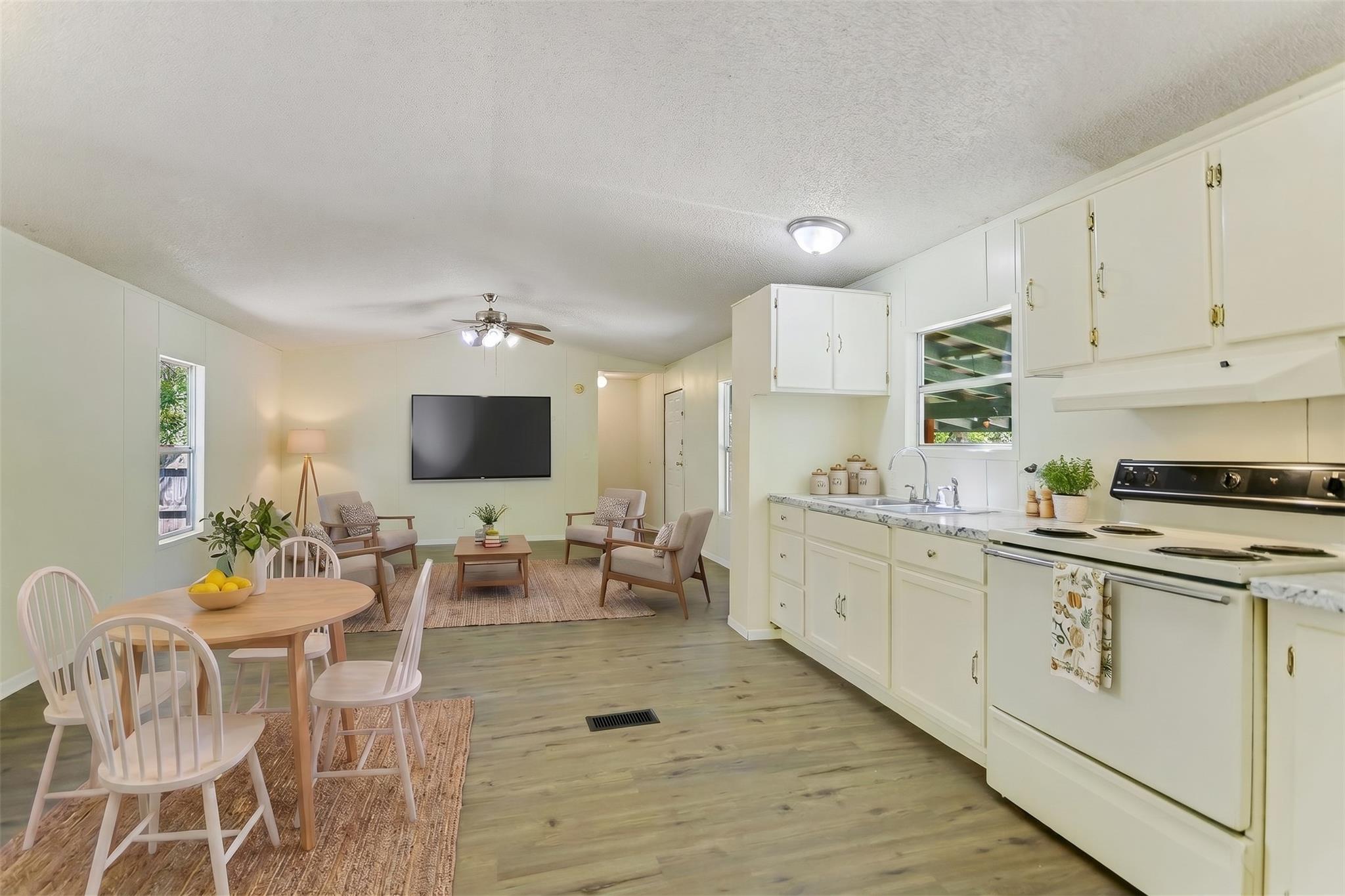 12965 River Rd Property Photo 15