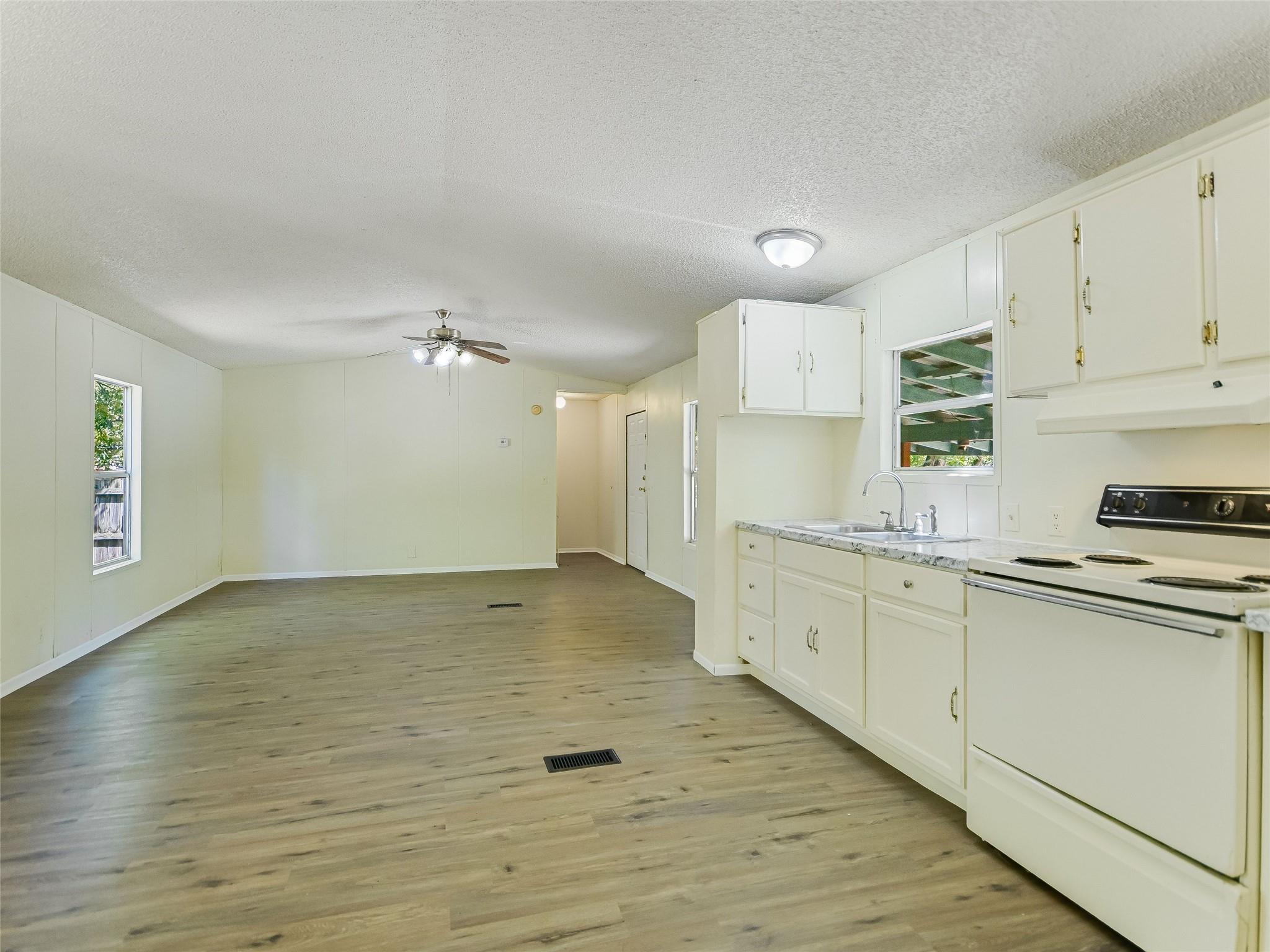 12965 River Rd Property Photo 16