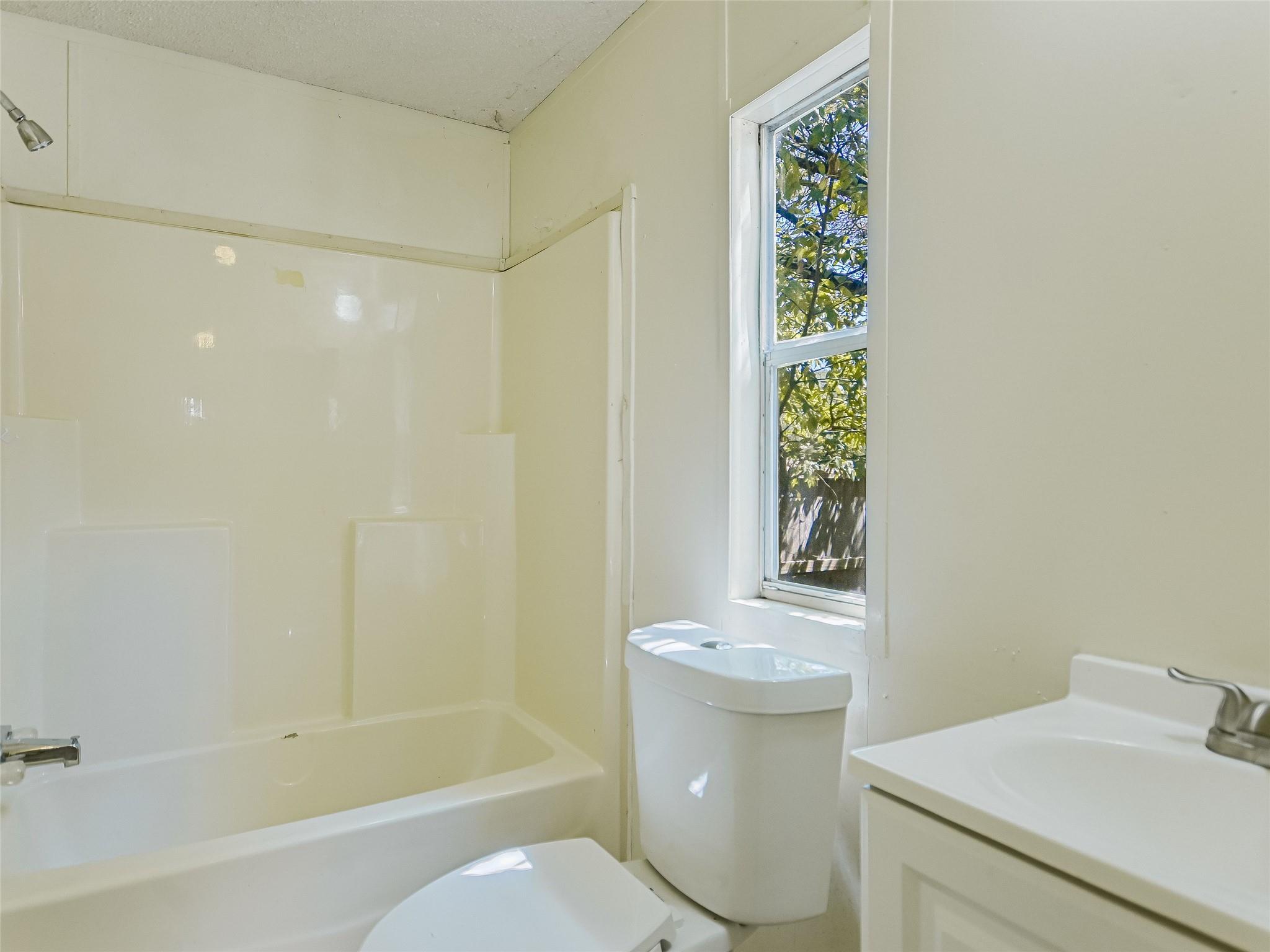 12965 River Rd Property Photo 23