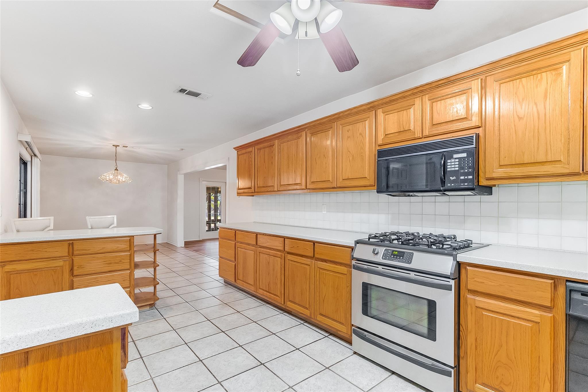 309 Delaware Springs Blvd Property Photo 15