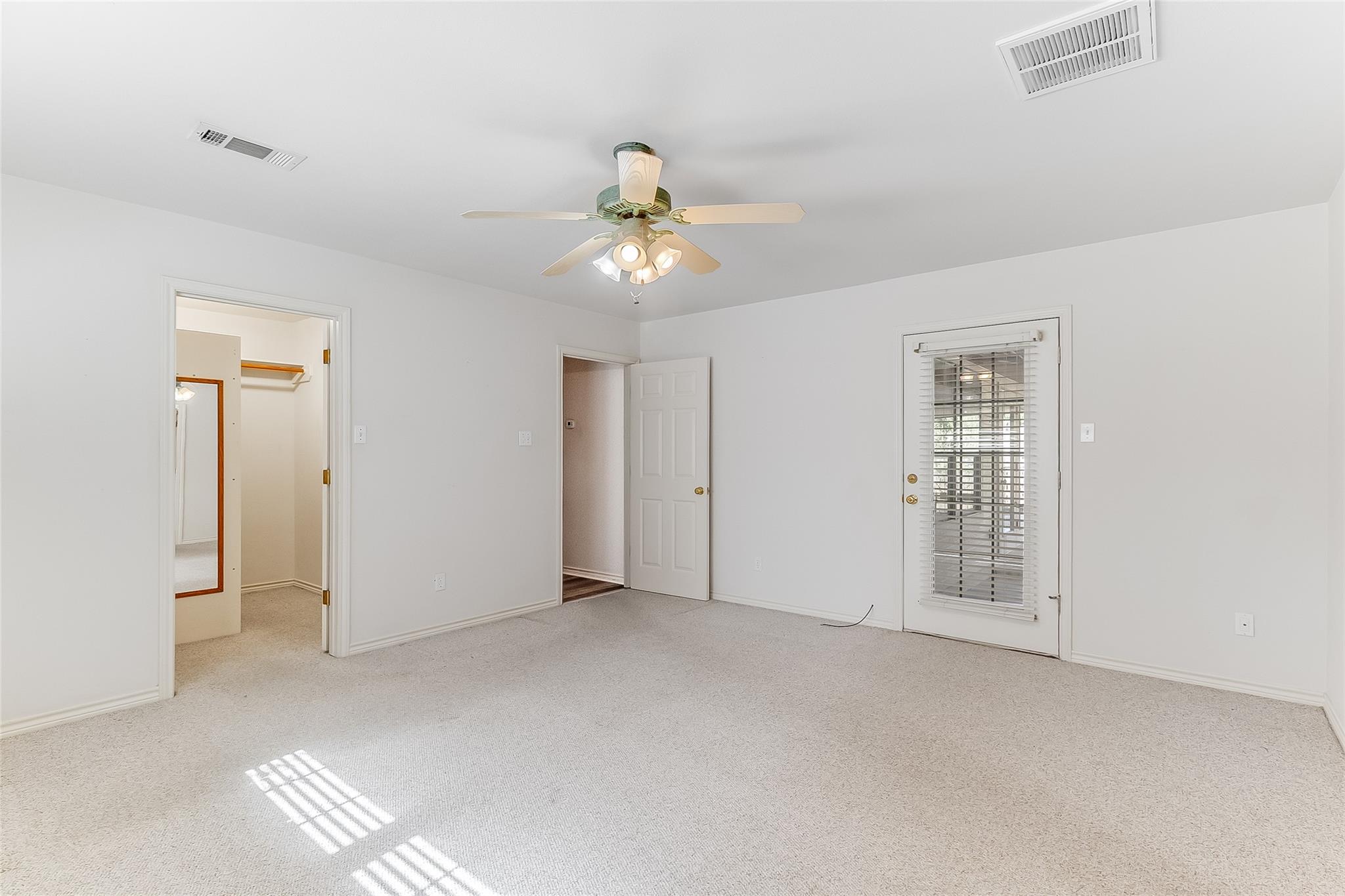 309 Delaware Springs Blvd Property Photo 25