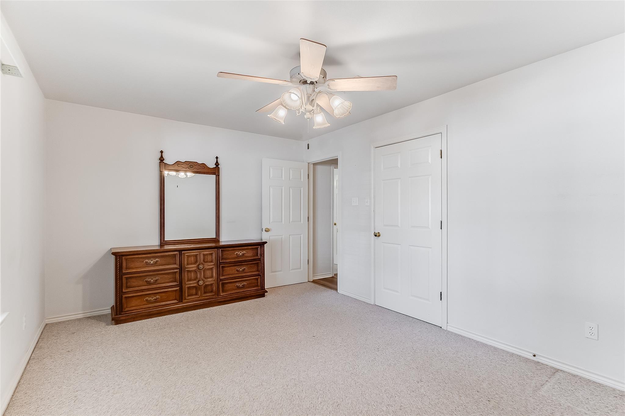 309 Delaware Springs Blvd Property Photo 28