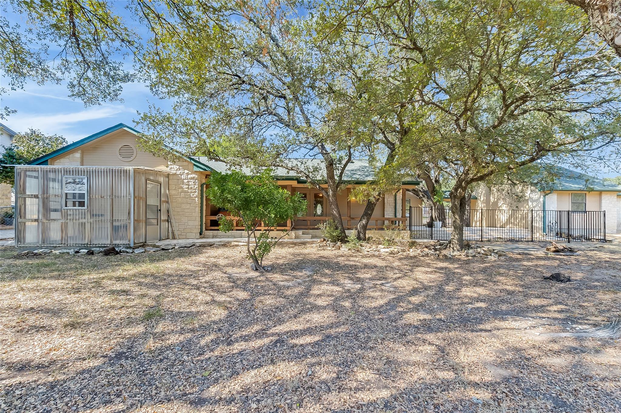 309 Delaware Springs Blvd Property Photo 32