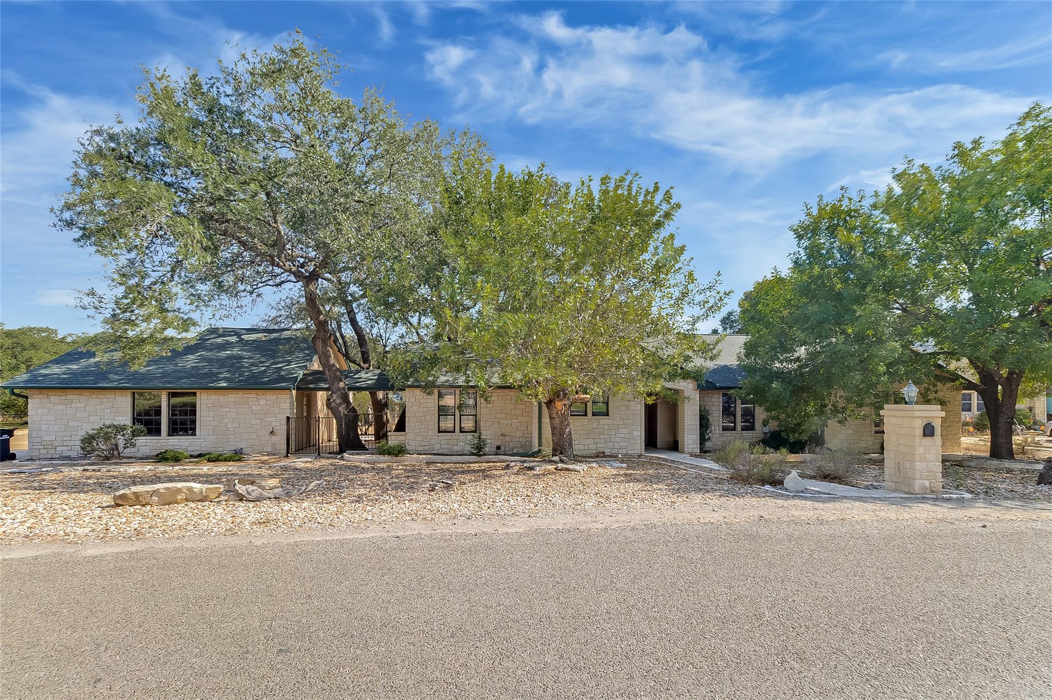 309 Delaware Springs Blvd Property Photo 35