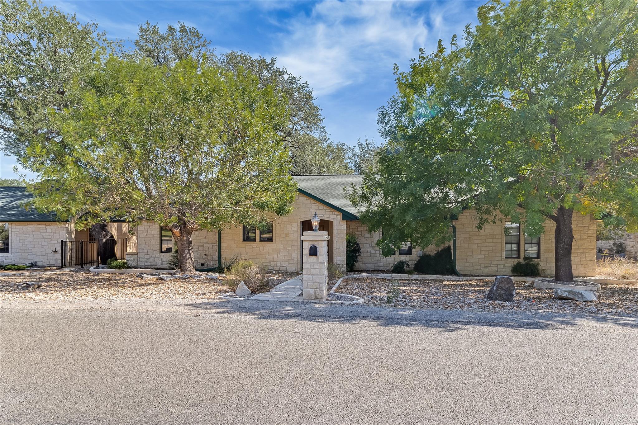 309 Delaware Springs Blvd Property Photo 36