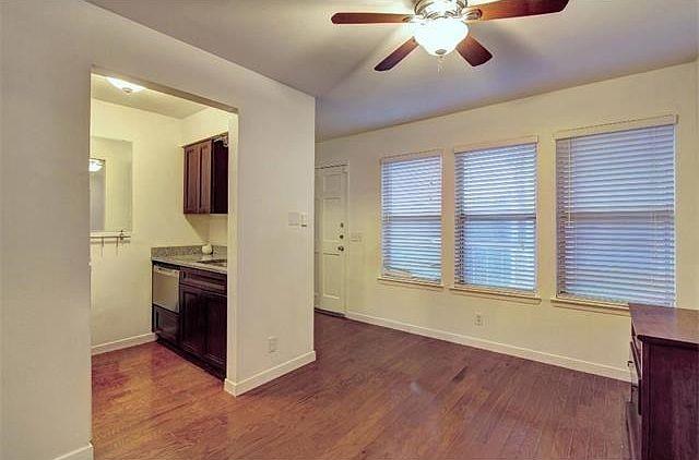 3400 Speedway None #303 Property Photo 3