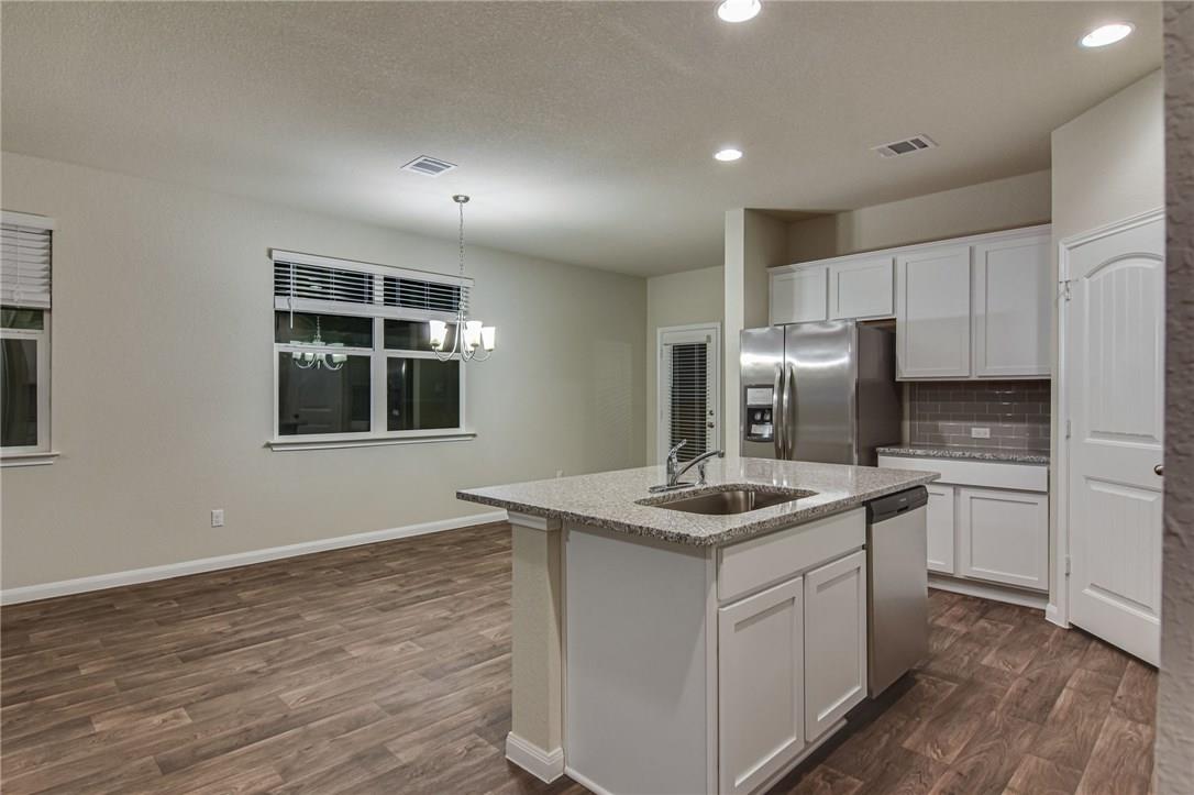 309 Naset Dr Property Photo 10