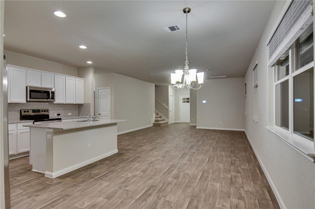 309 Naset Dr Property Photo 11