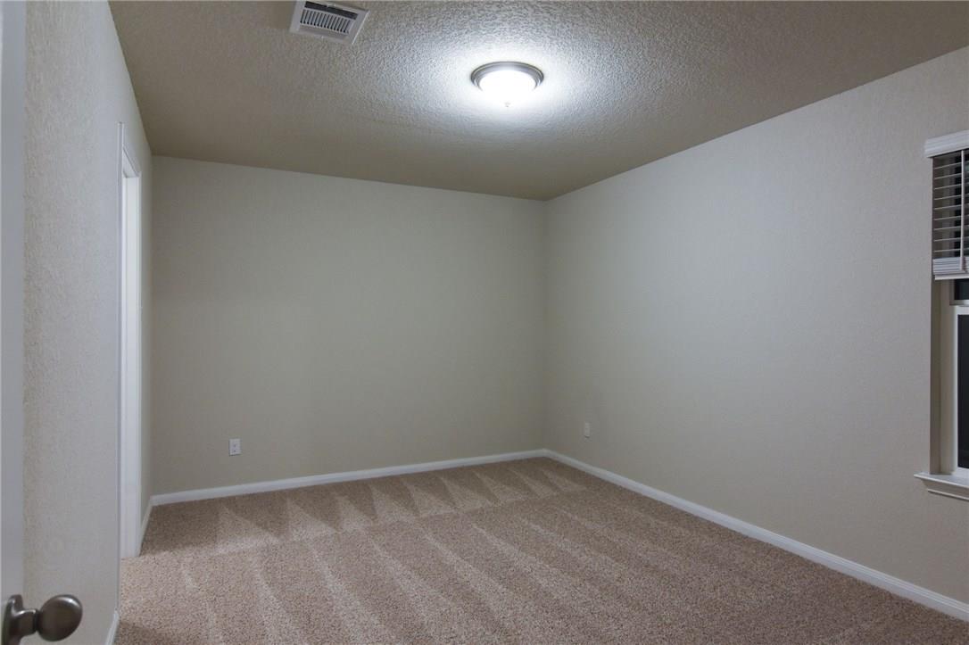 309 Naset Dr Property Photo 28