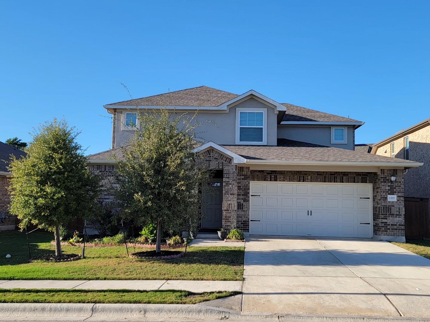 1217 Oak Chase Way Property Photo 1