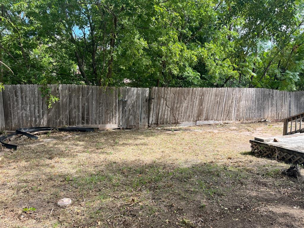 1608 Colony Creek Dr Property Photo 13