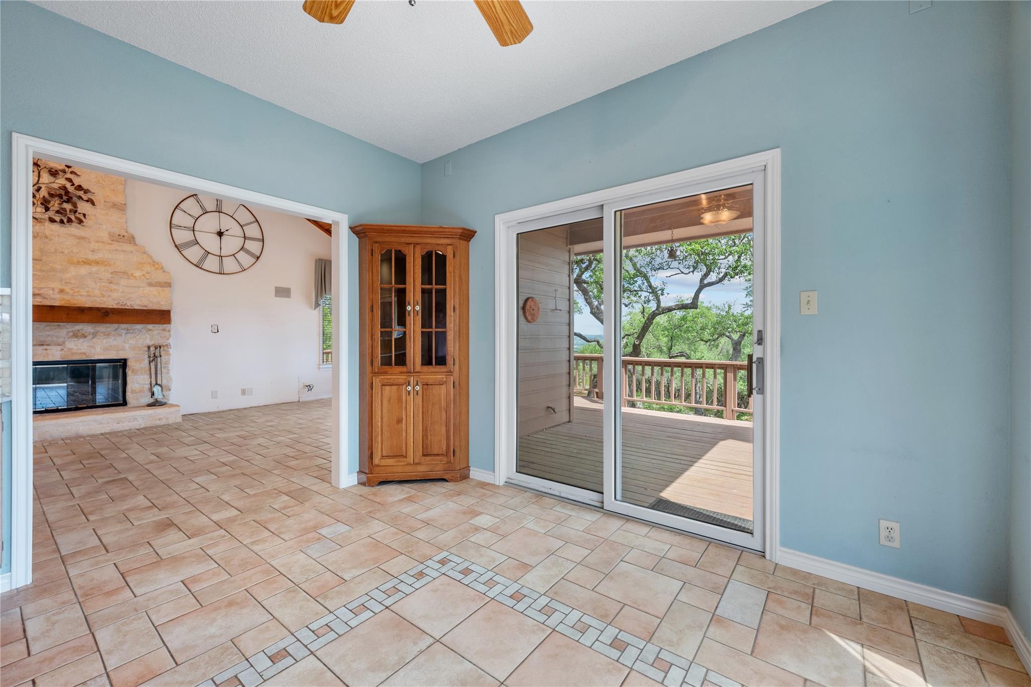 4505 Poteau Cir Property Photo 14