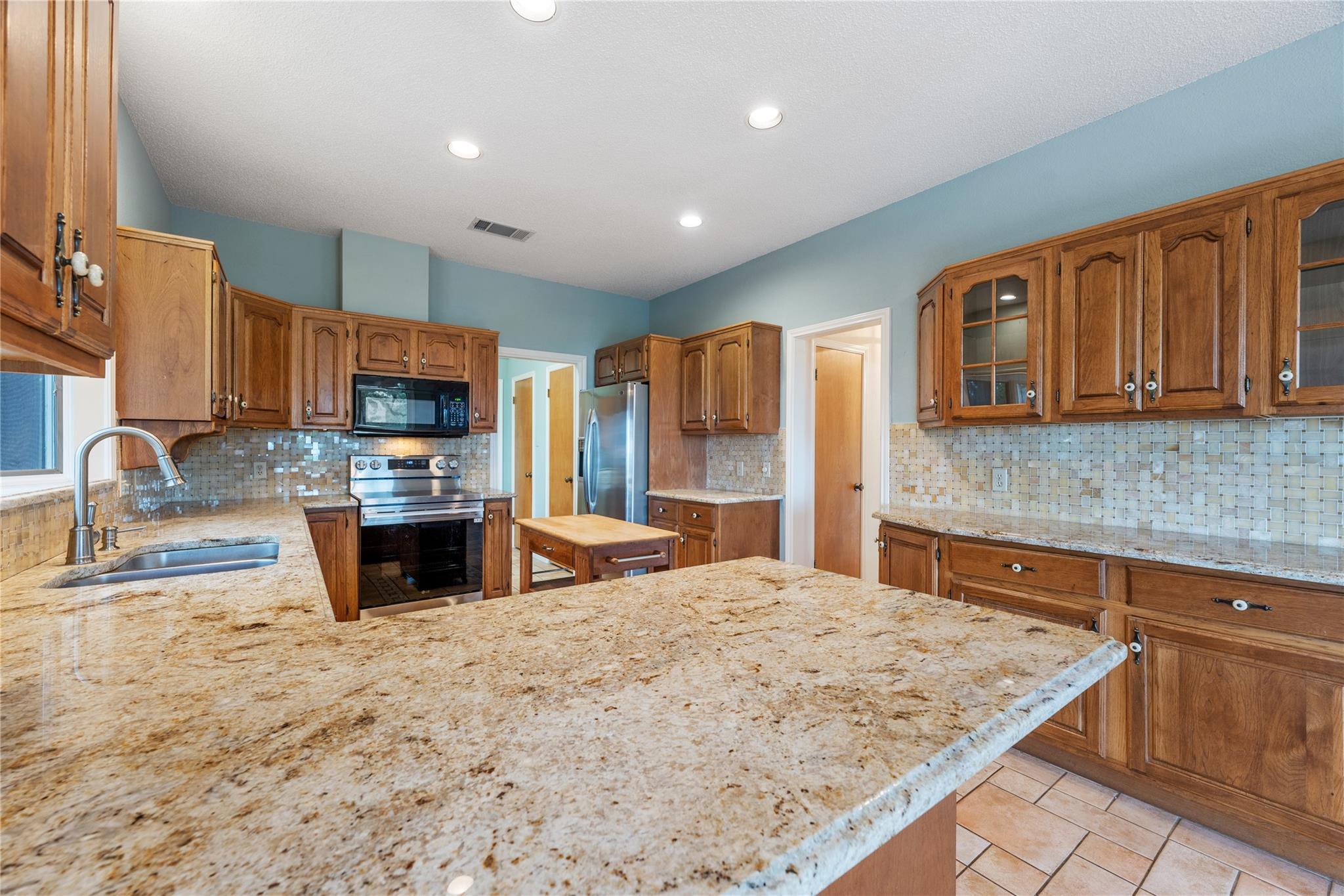 4505 Poteau Cir Property Photo 19