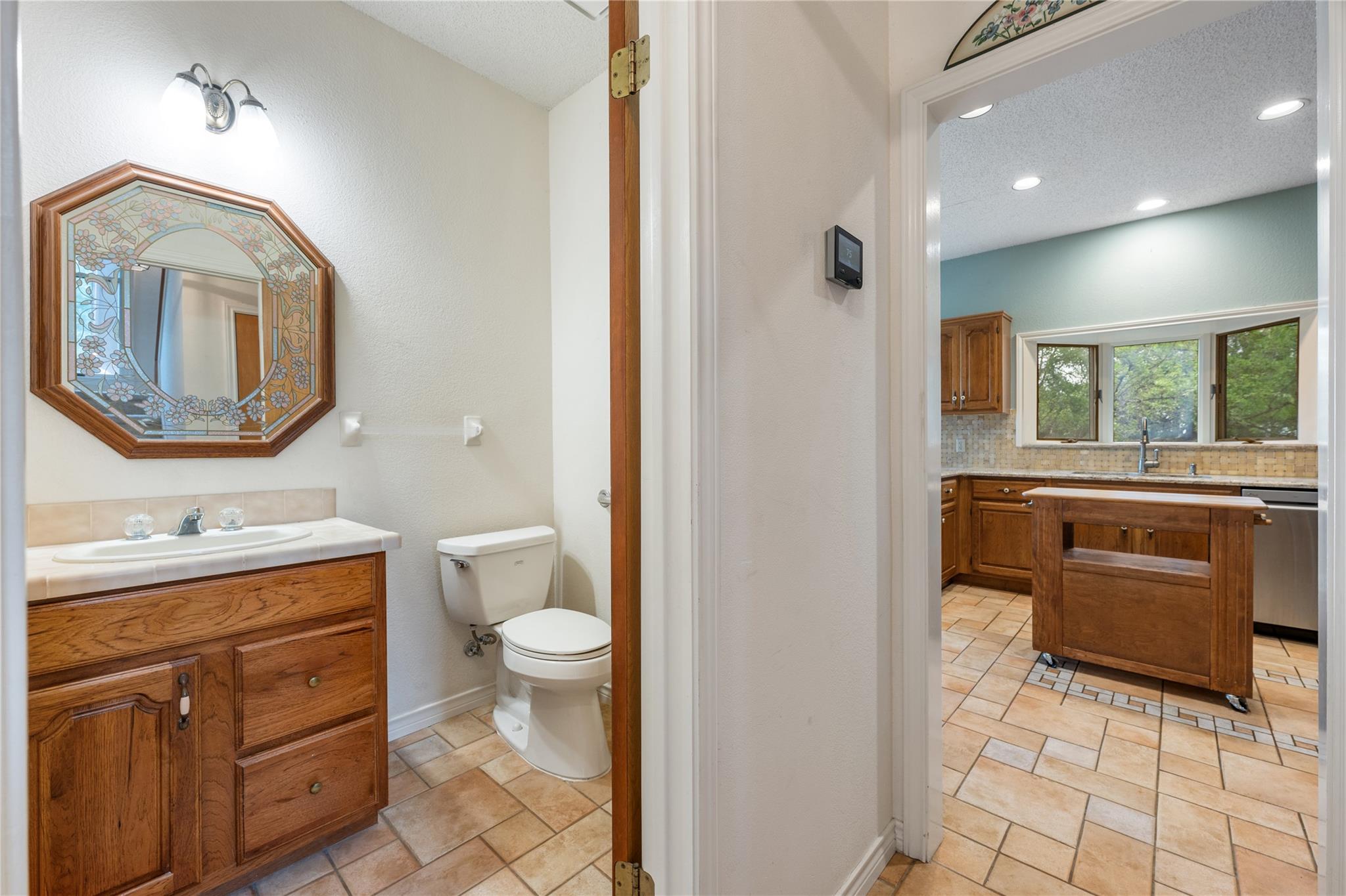 4505 Poteau Cir Property Photo 27