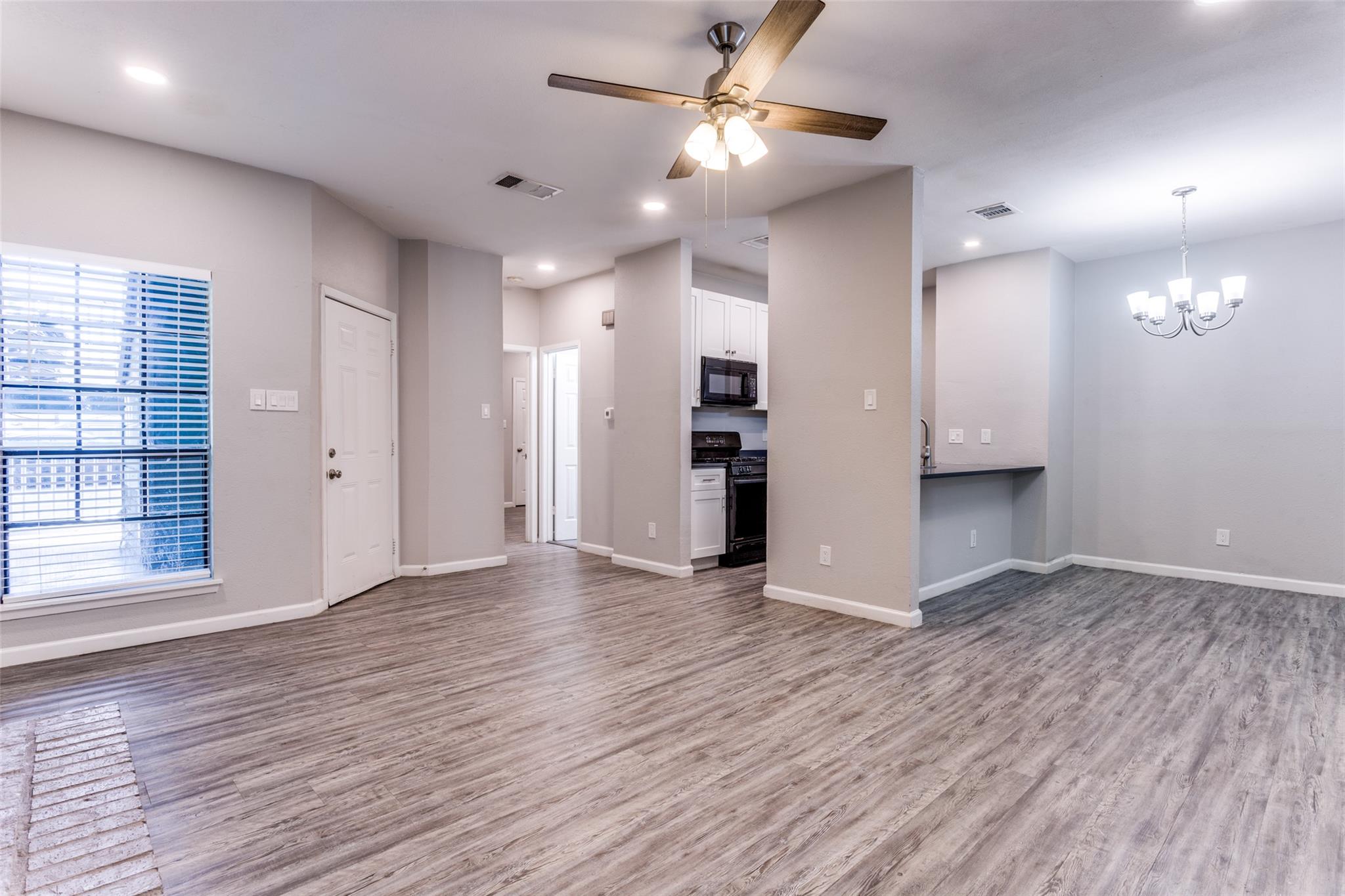 11301 Nicole A Cv #a Property Photo 3