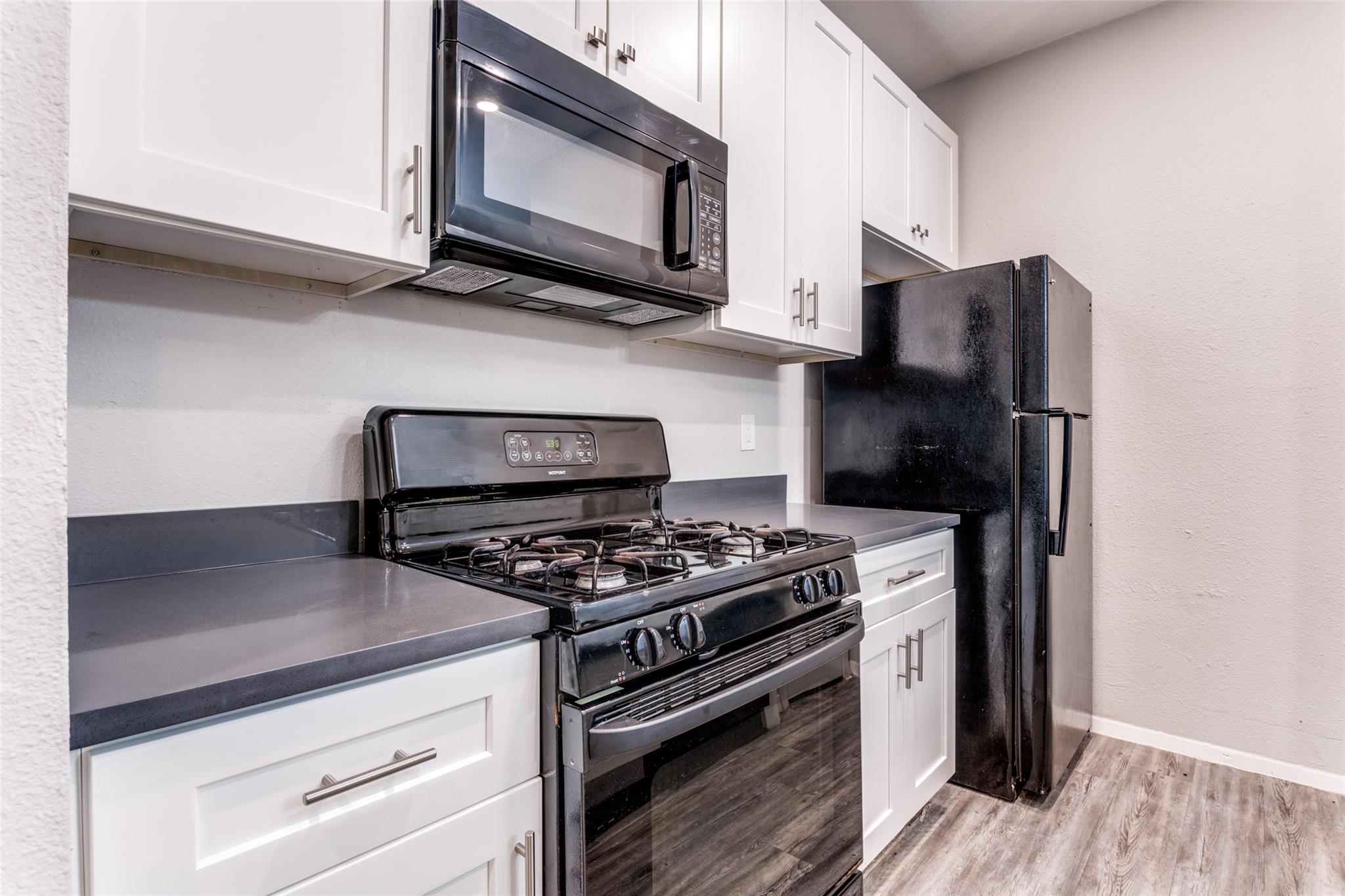 11301 Nicole A Cv #a Property Photo 6