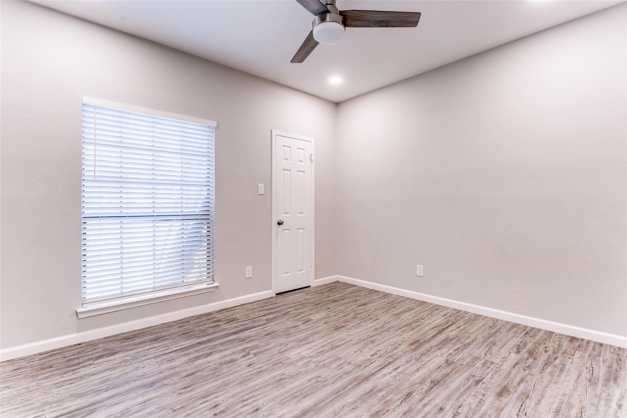 11301 Nicole A Cv #a Property Photo 8