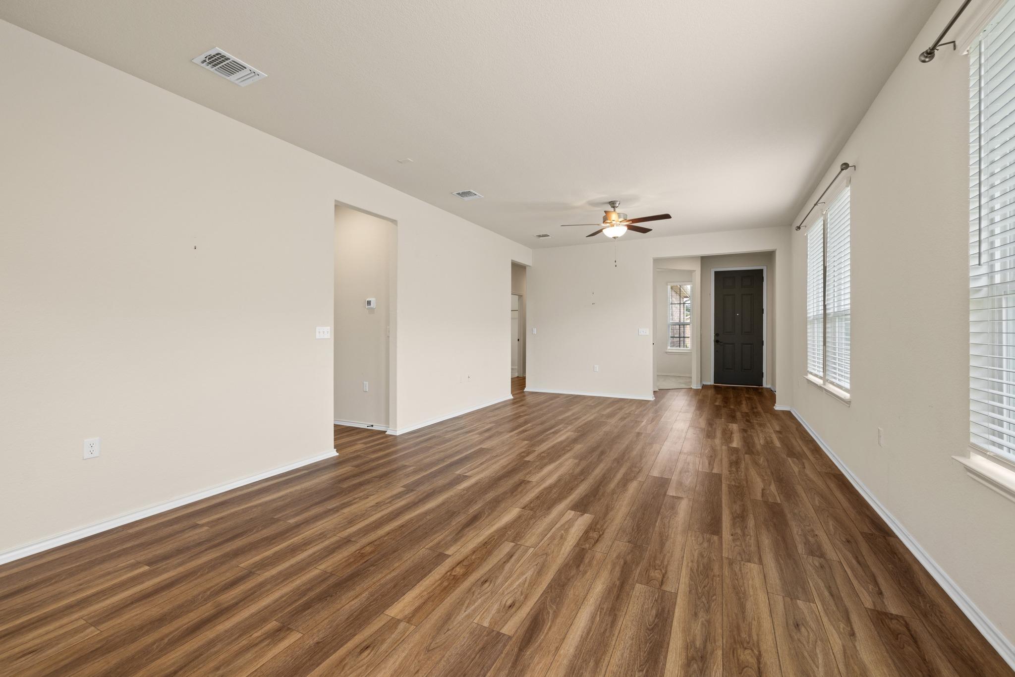 716 Kitty Hawk Rd Property Photo 8