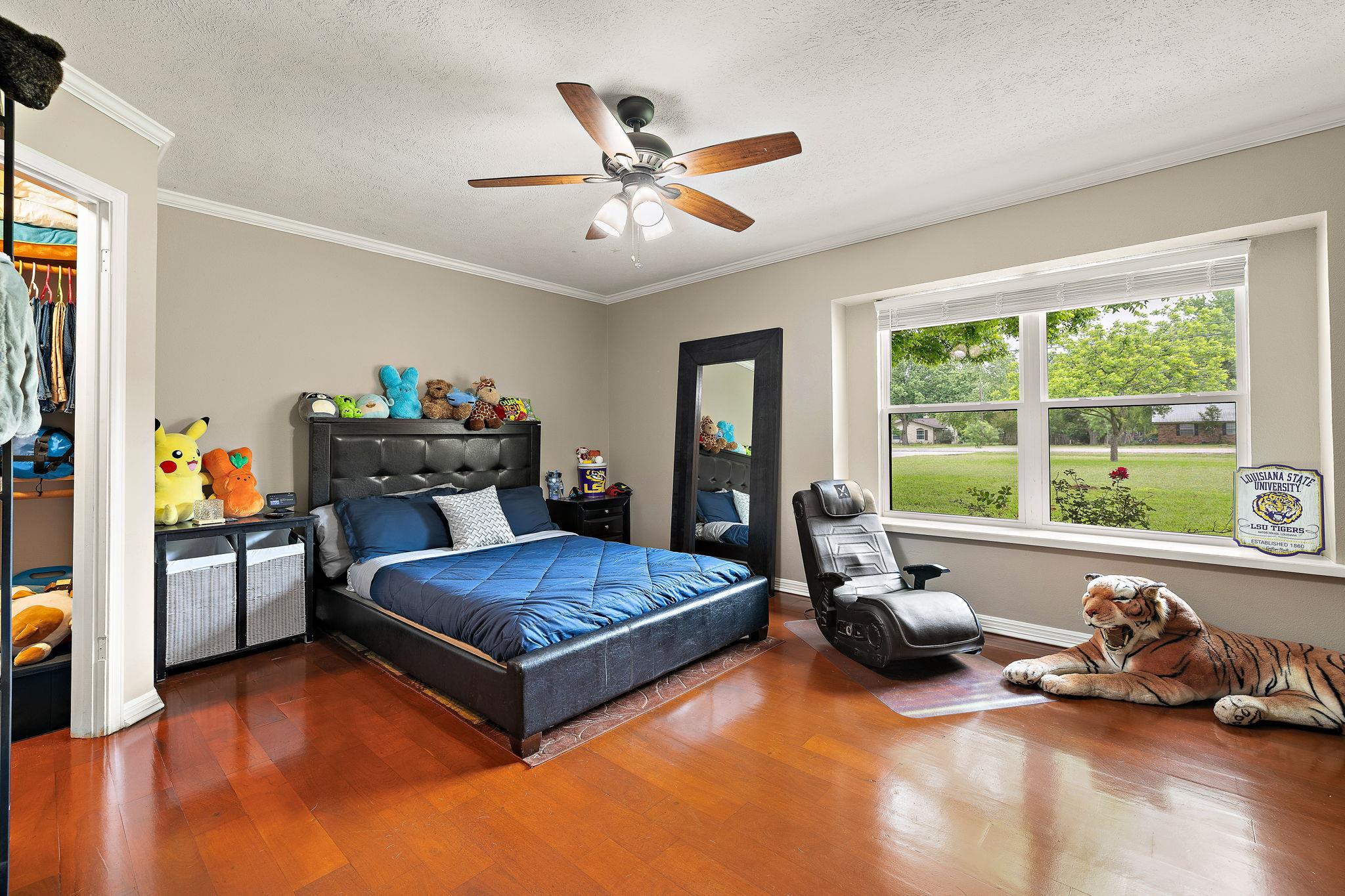 1007 S Gabriel Dr Property Photo 18