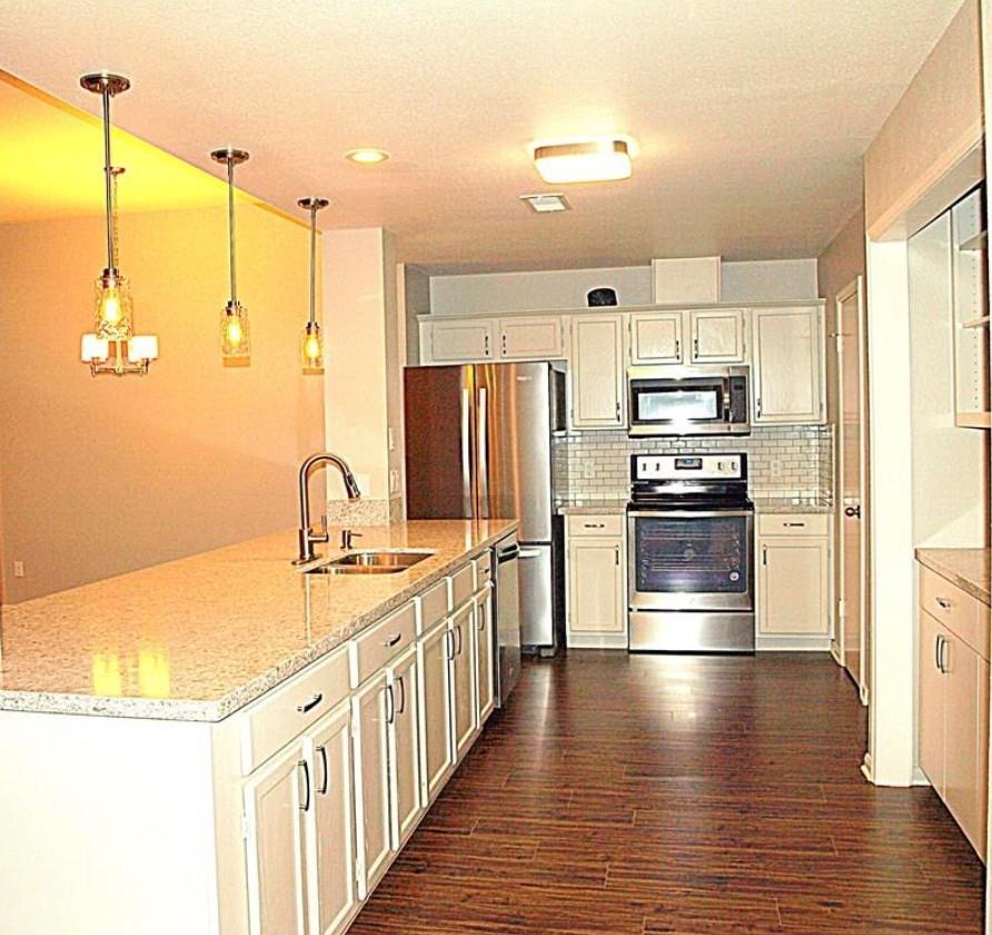 2200 Larston Ln Property Photo 3