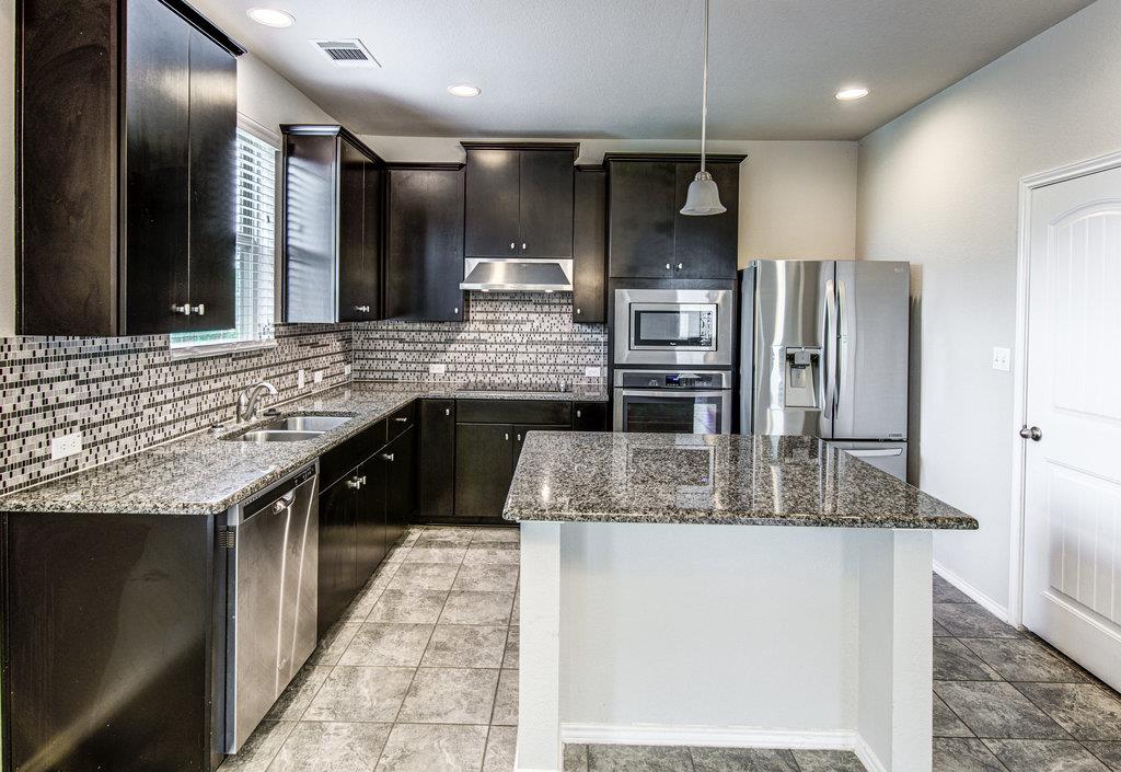 17324 Brittle Ln Property Photo 11