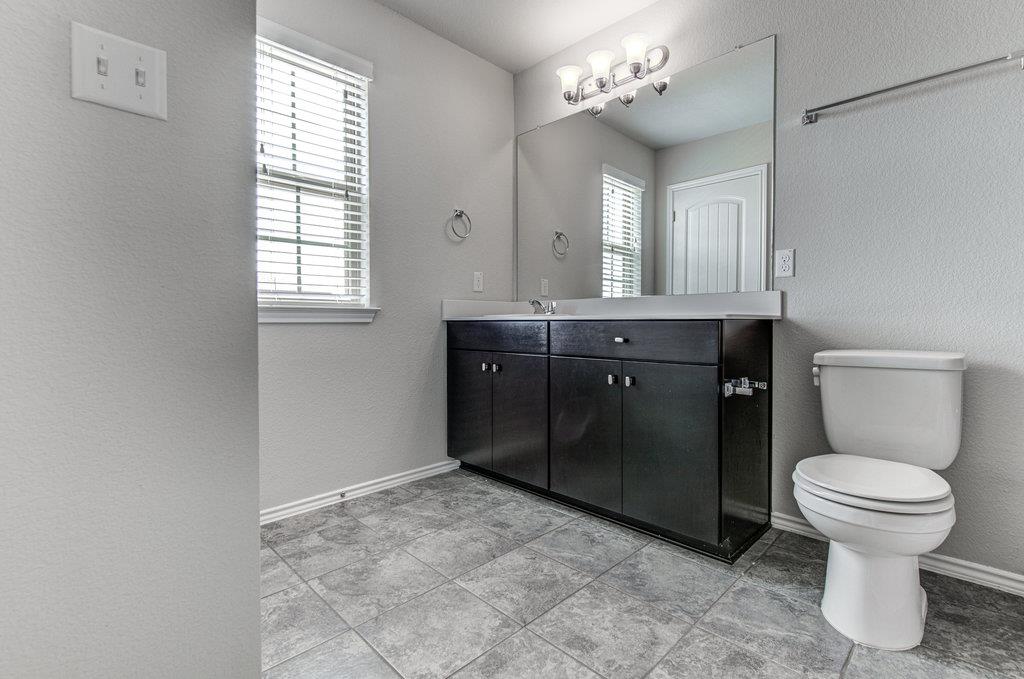 17324 Brittle Ln Property Photo 18