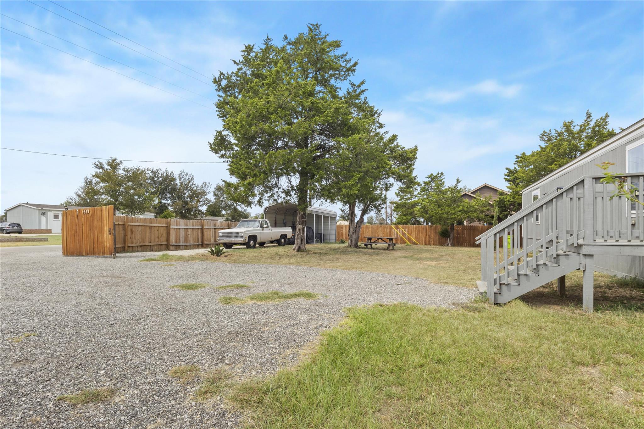 145 Arosa Dr Property Photo 8