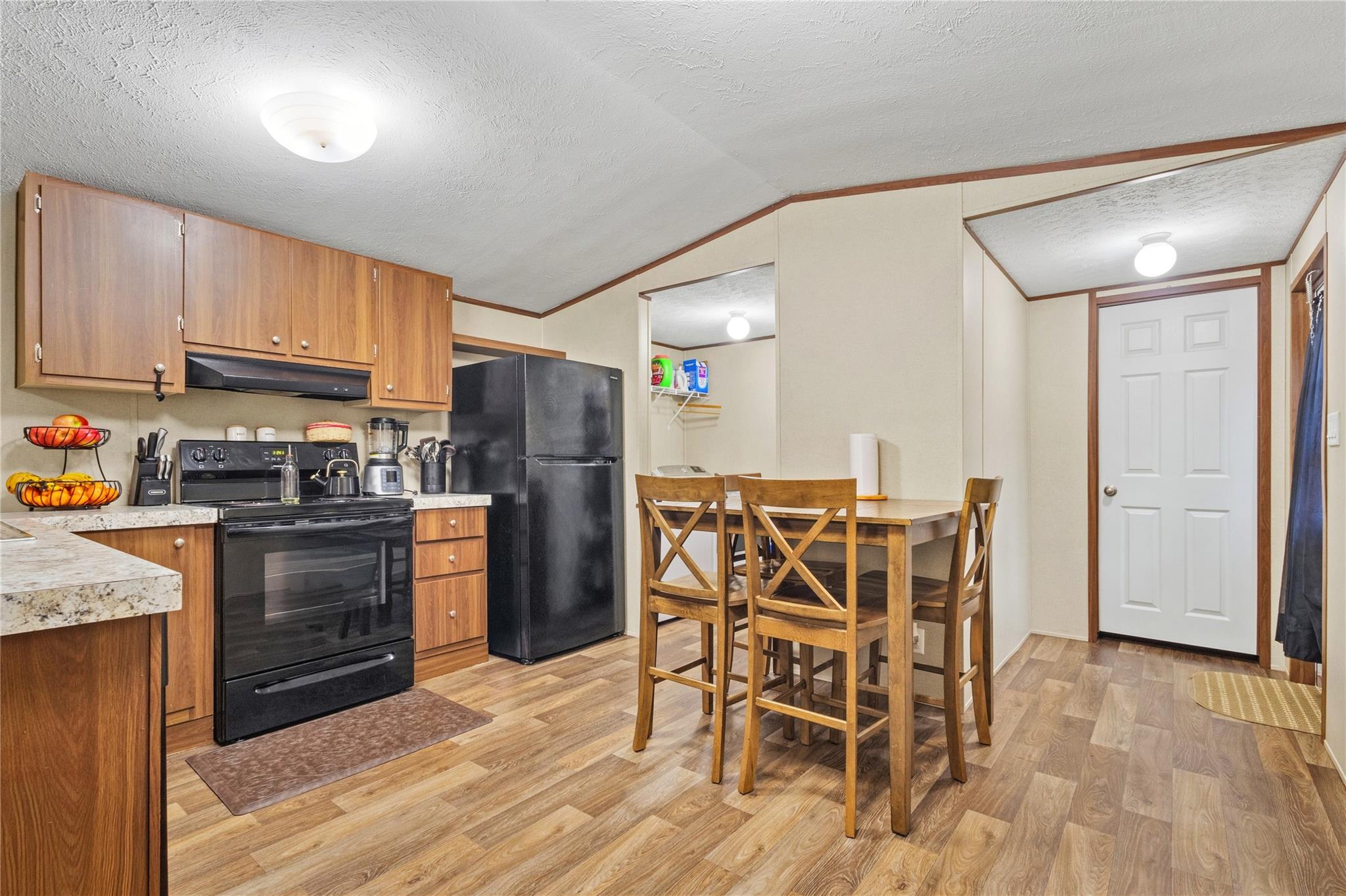 145 Arosa Dr Property Photo 13