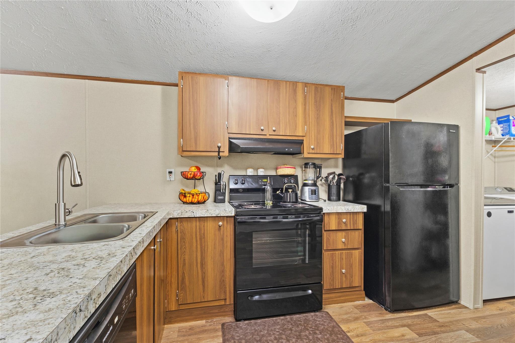 145 Arosa Dr Property Photo 14
