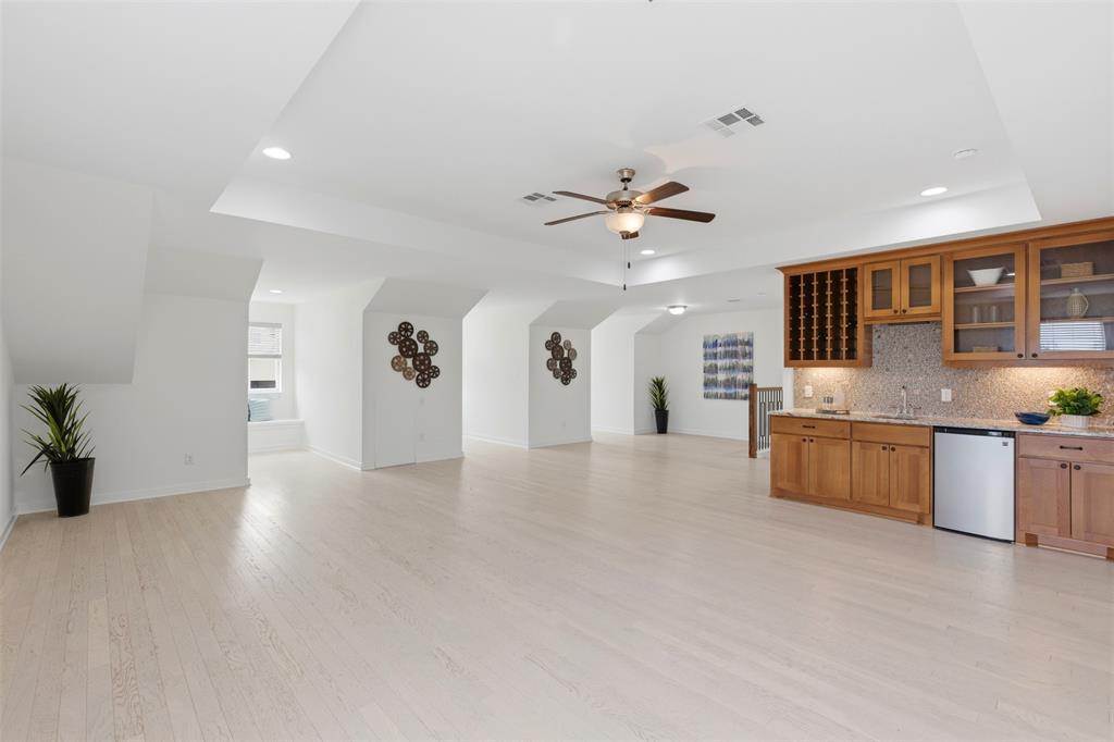108 Orchard Park Dr Property Photo 25