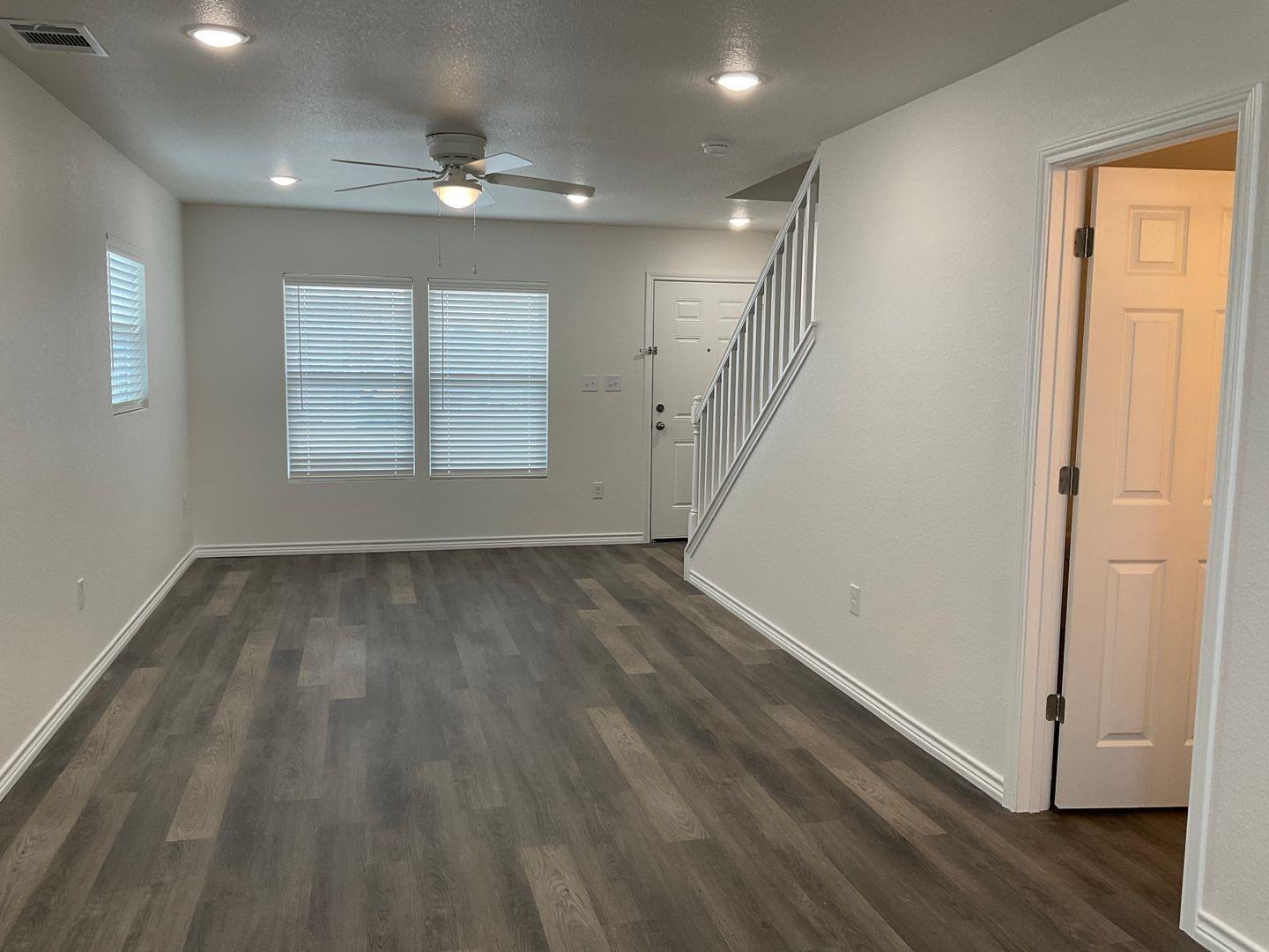 1220 Nora Ln Property Photo 12