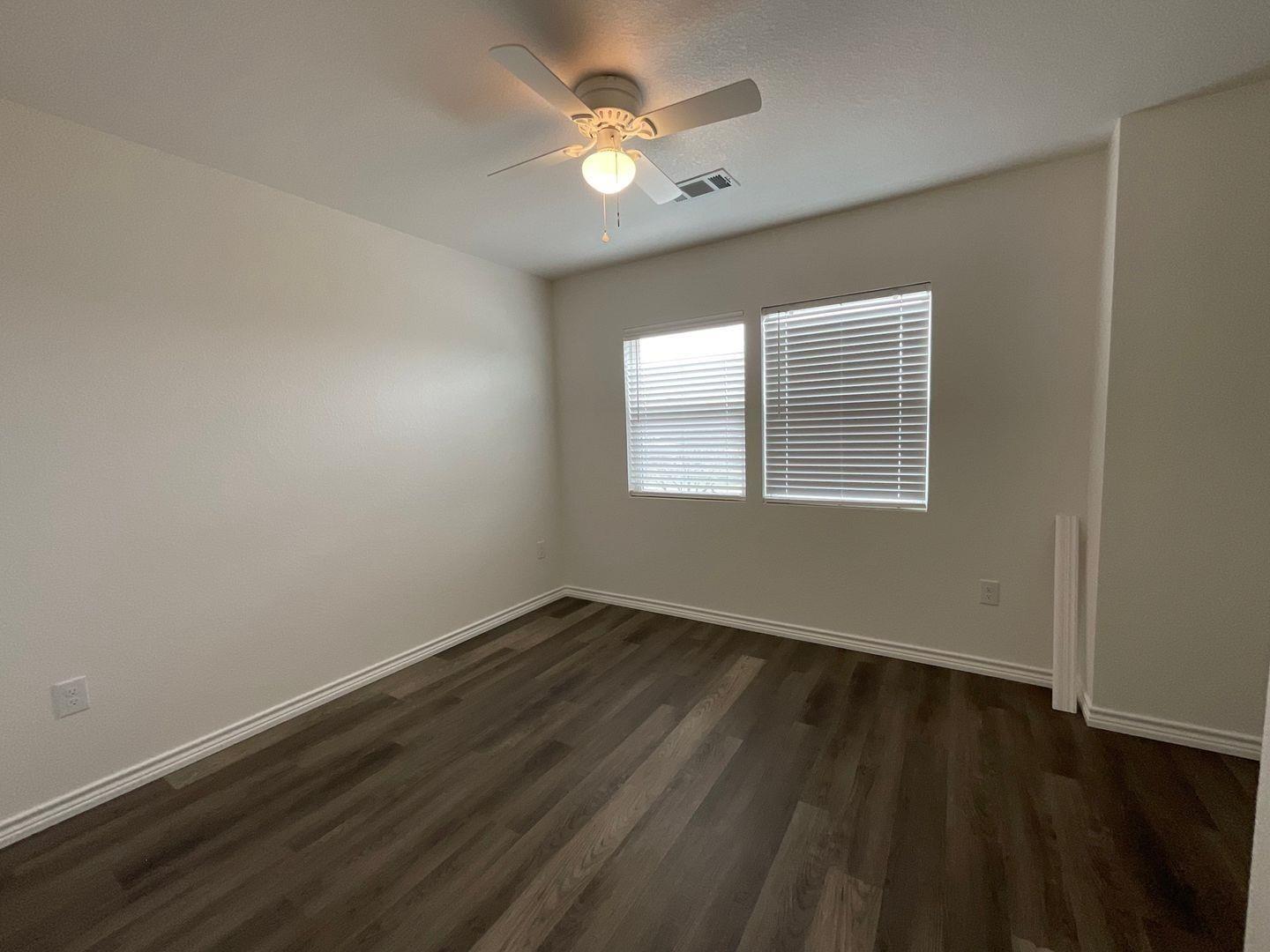 1220 Nora Ln Property Photo 14