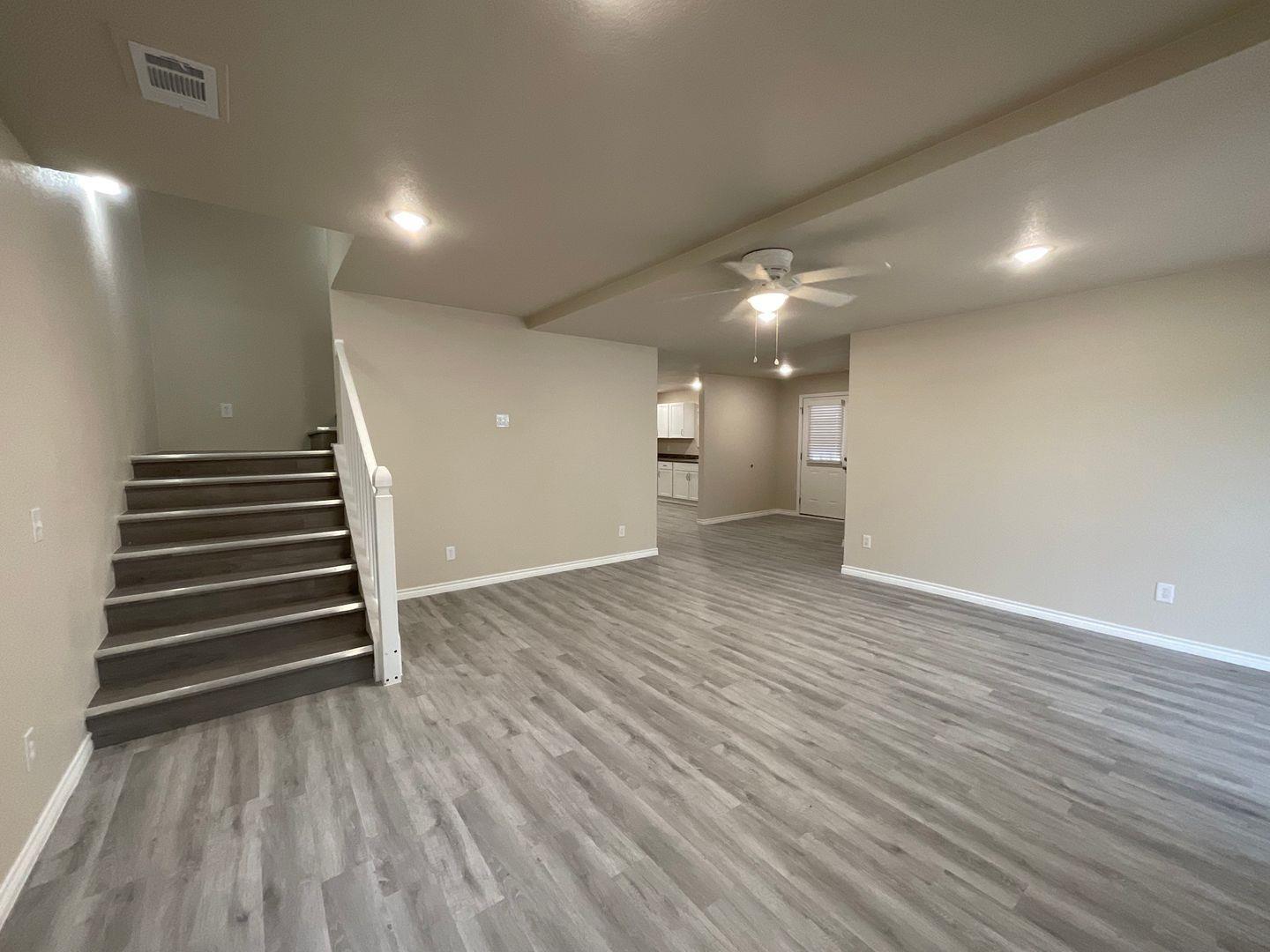 1220 Nora Ln Property Photo 24