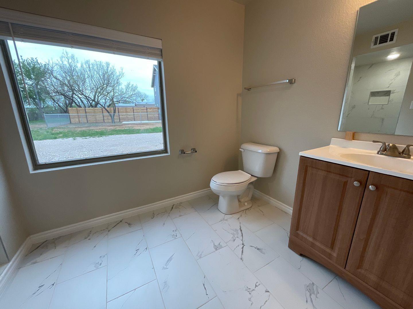 1220 Nora Ln Property Photo 33