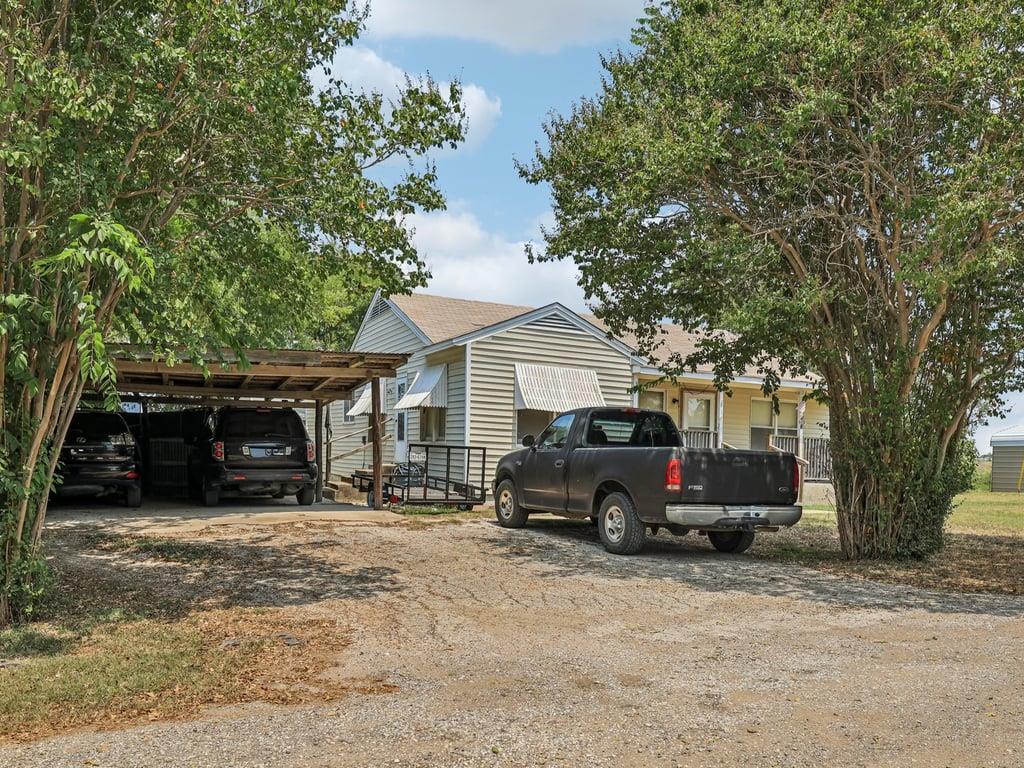 Tbd Bluebonnet Rd Property Photo 9