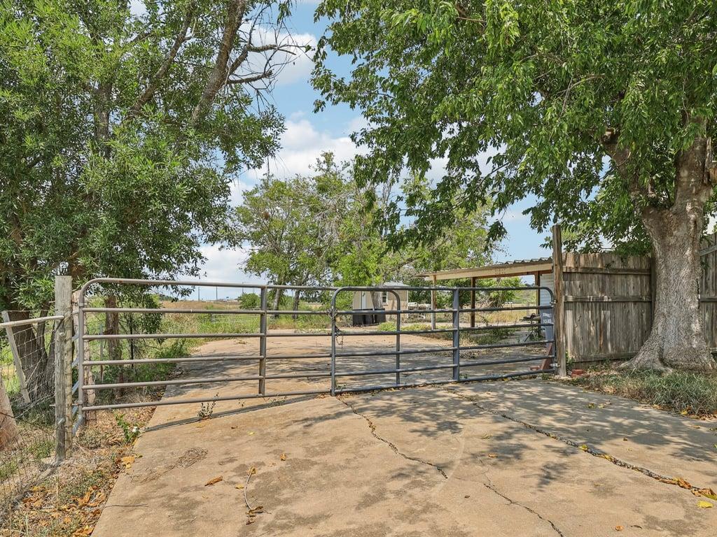 Tbd Bluebonnet Rd Property Photo 17