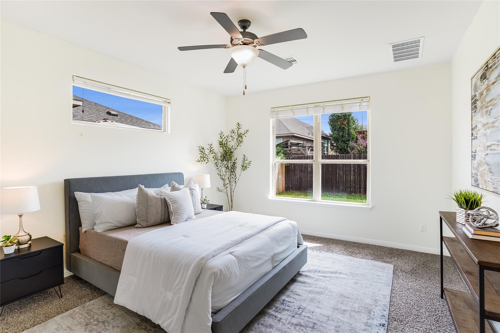 250 Nivens Dr Property Photo 8