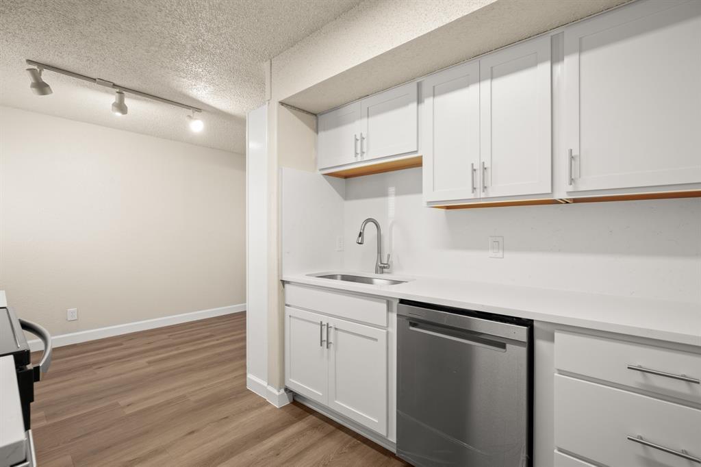 2408 Longview St #112 Property Photo 3