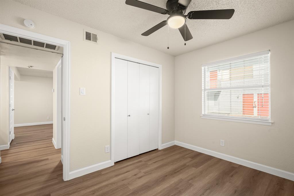 2408 Longview St #112 Property Photo 5